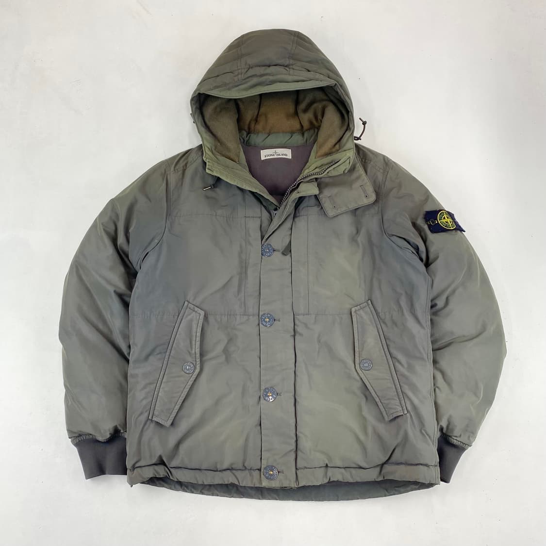 스톤아일랜드 마이크로 랩스 다운 패딩 (100) 상품이미지2