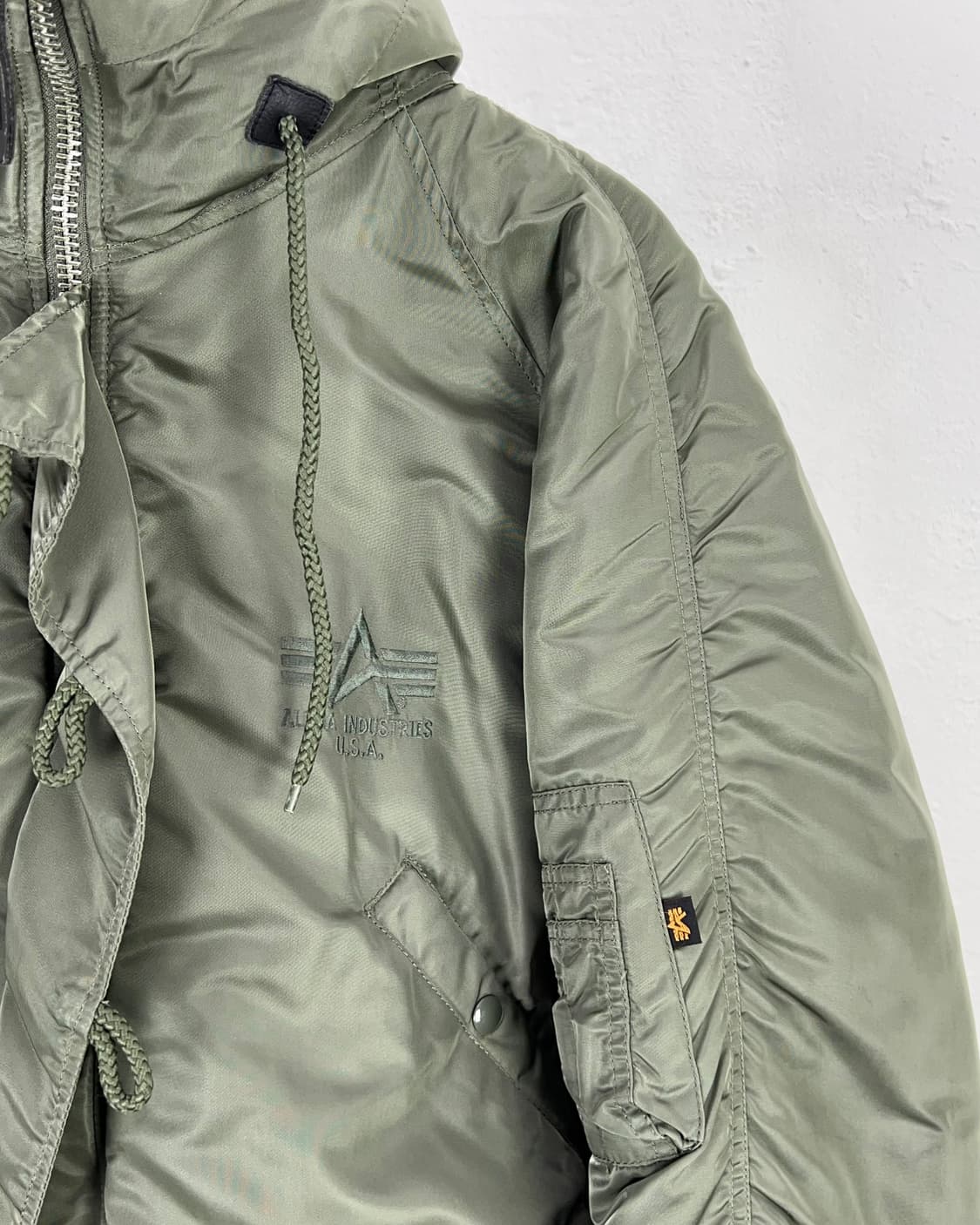 알파인더스트리 세이지 그린 n-2b 쇼트 웨이스트 파카 퍼 자켓 상품이미지4