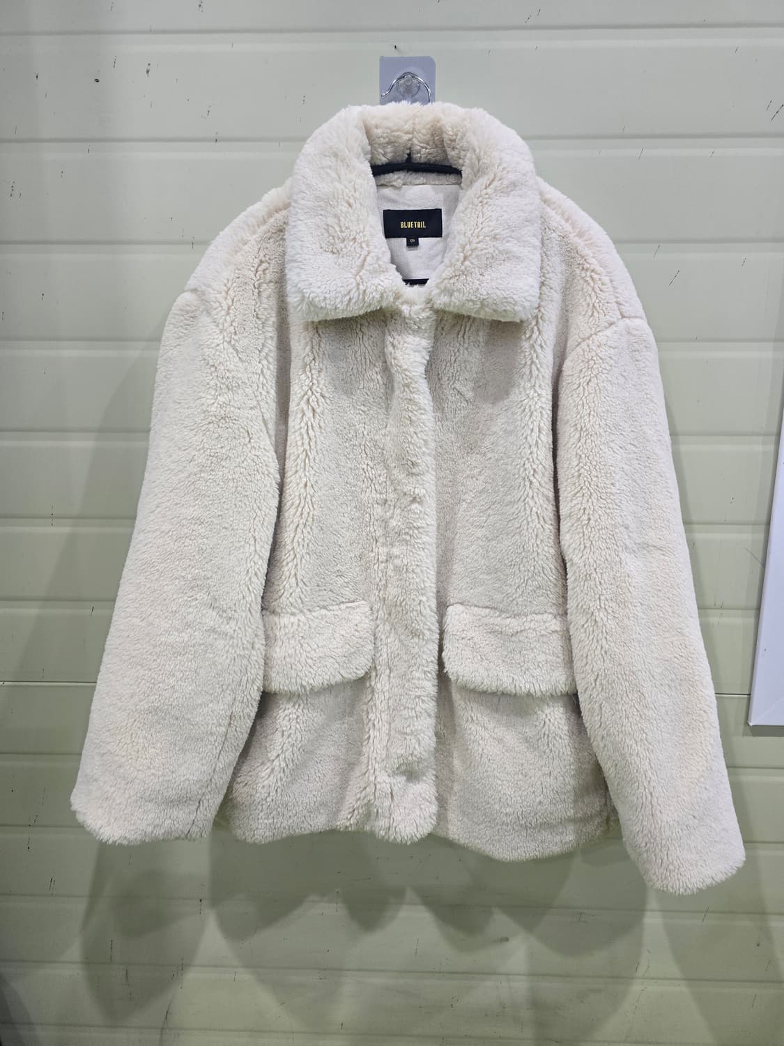BLUETAIL 아이보리 뽀글이 자켓 상품이미지1
