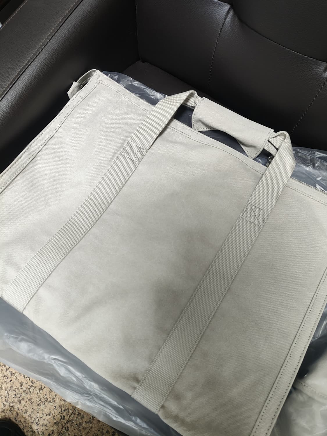 (새상품)APC 아페쎄 정품 레쿠퍼레이션 짐백 신상 샌드 상품이미지5