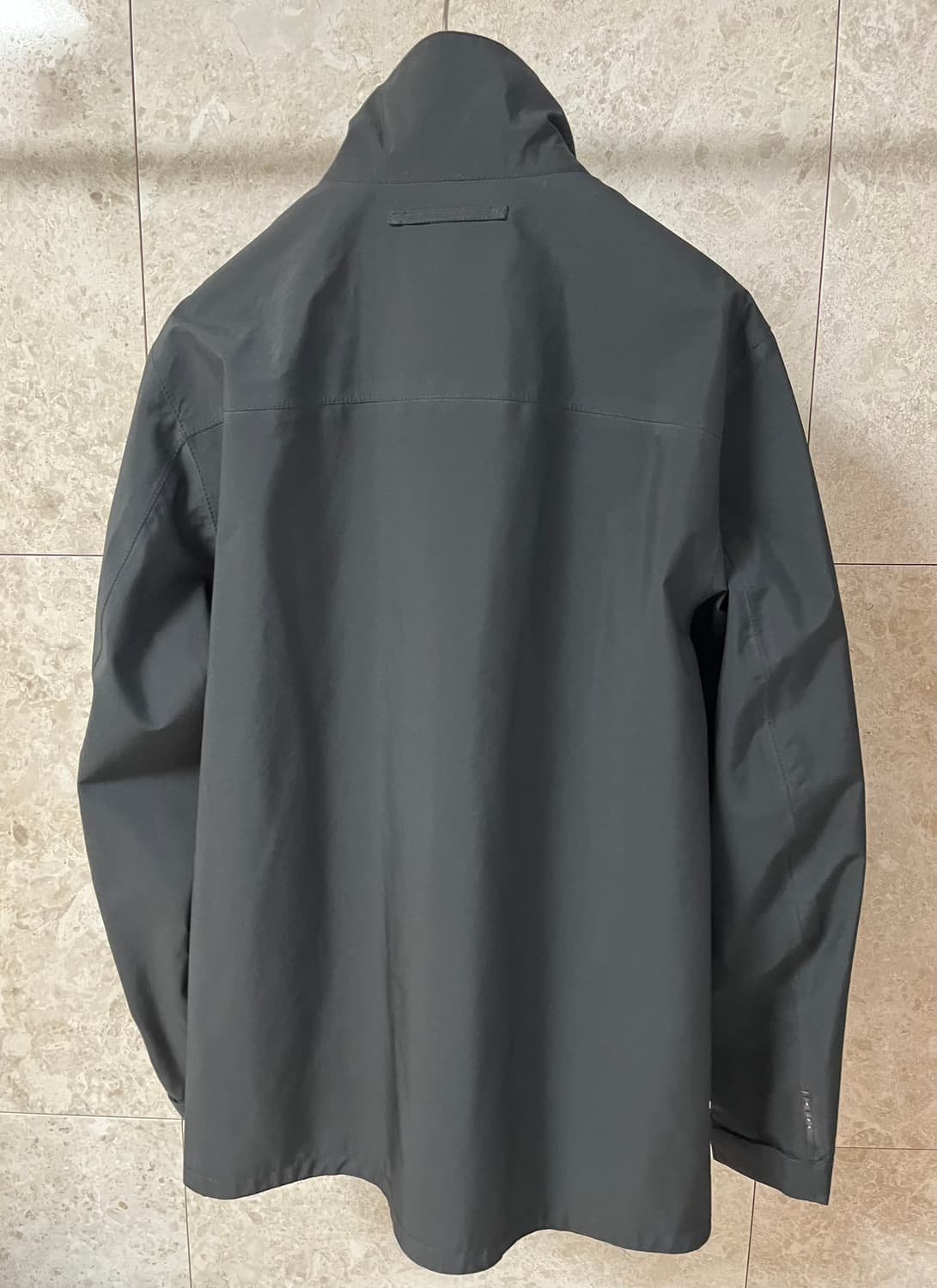 프라다 고어텍스 블랙 자켓 54(105-110) 정품 상품이미지2