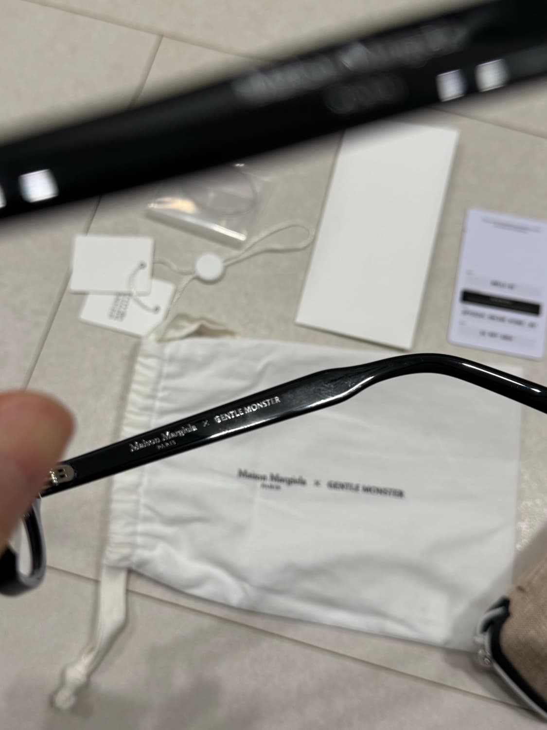 메종마르지엘라 x 젠틀몬스터 안경 MM111 블랙 상품이미지5