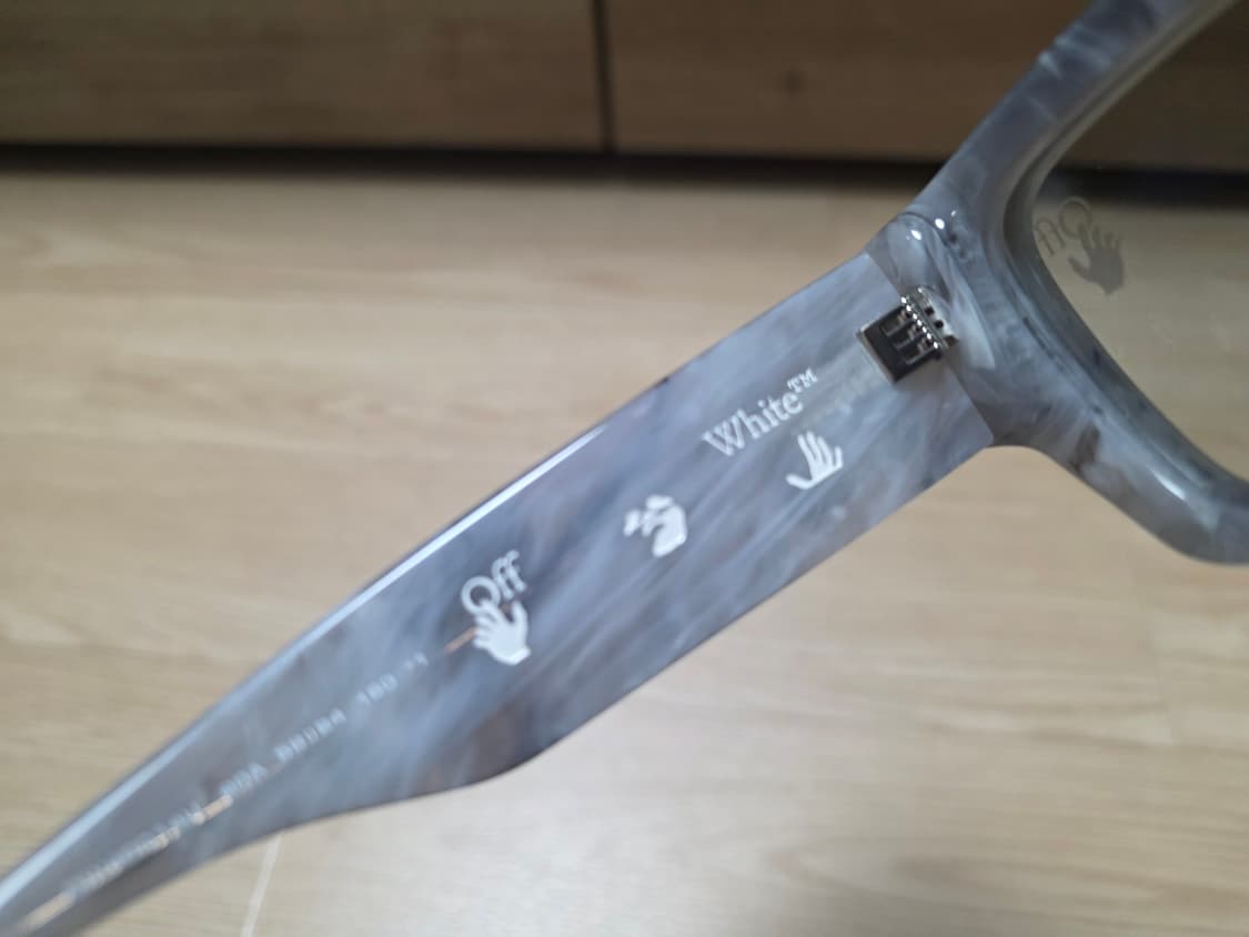 오프화이트 선글라스  상품이미지7