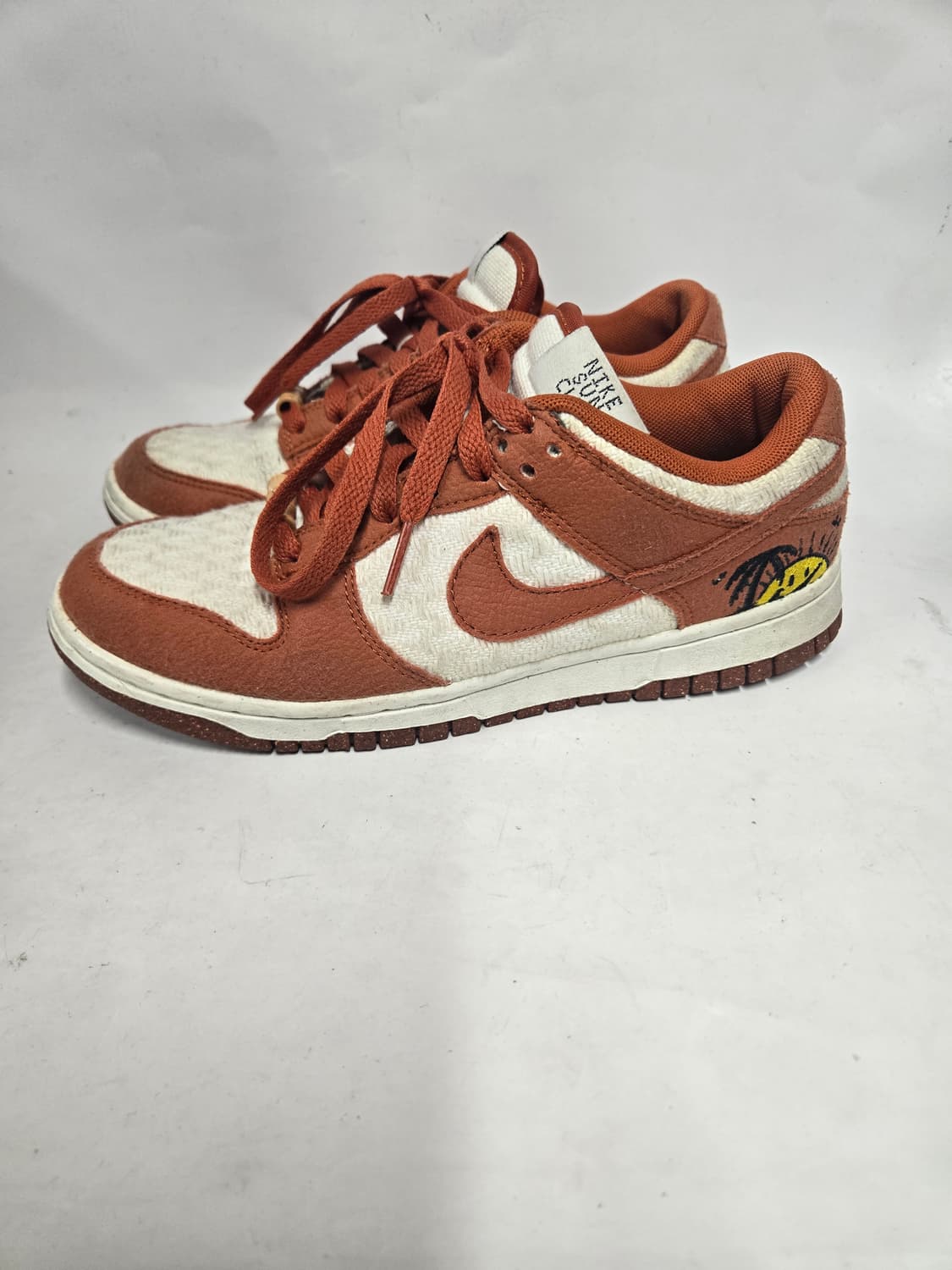 나이키 덩크 로우 SE썬 클럽 번트선라이즈235mm 상품이미지3