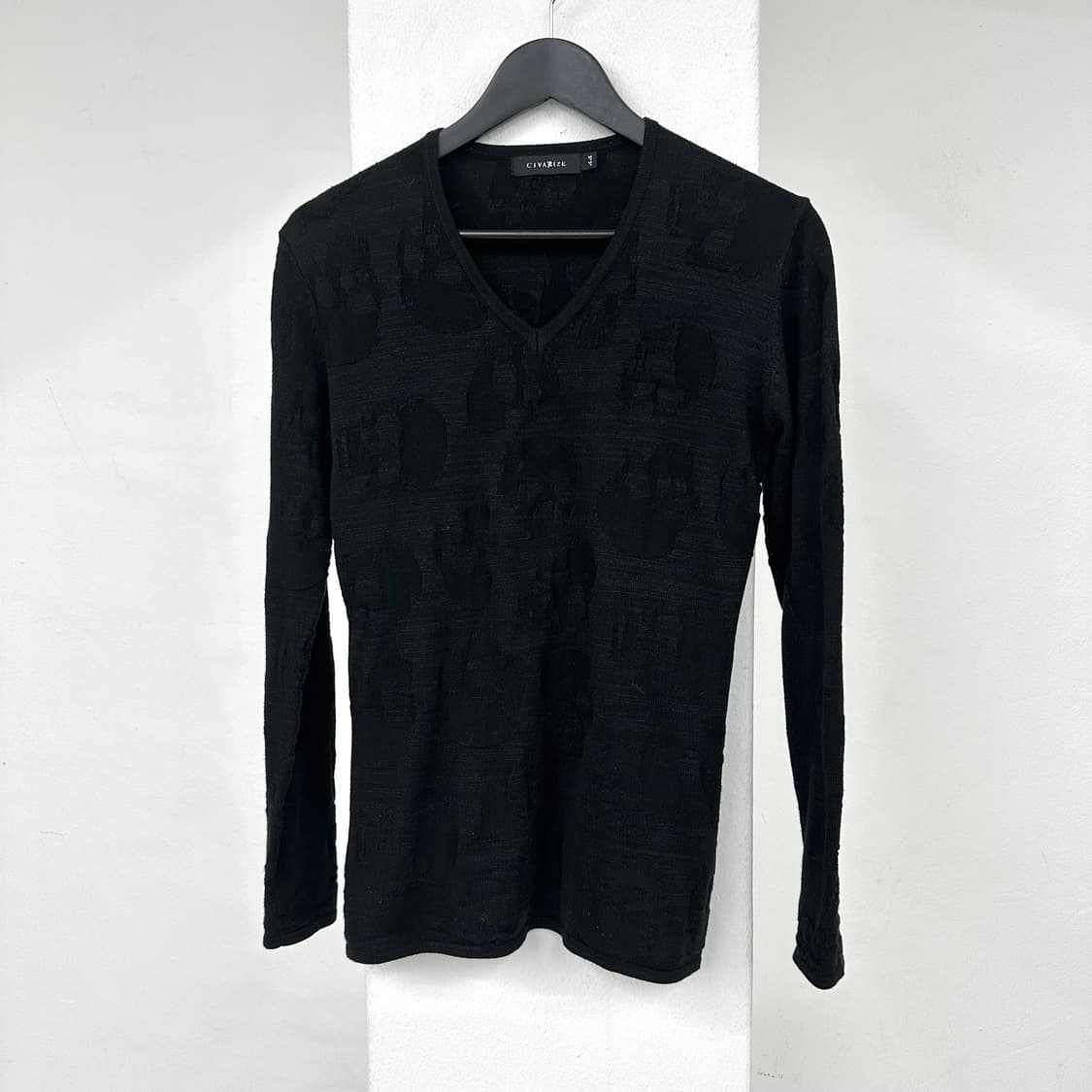 Civarize skull v-neck knit 상품이미지3