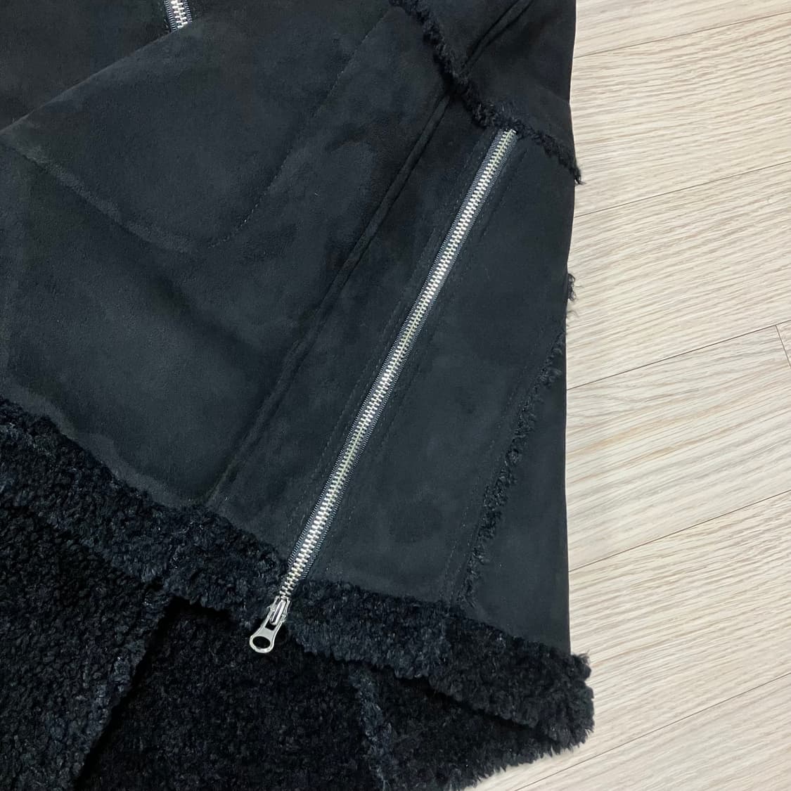 [새상품] 로우클래식 로클 리버서블 무스탕 블랙 상품이미지6