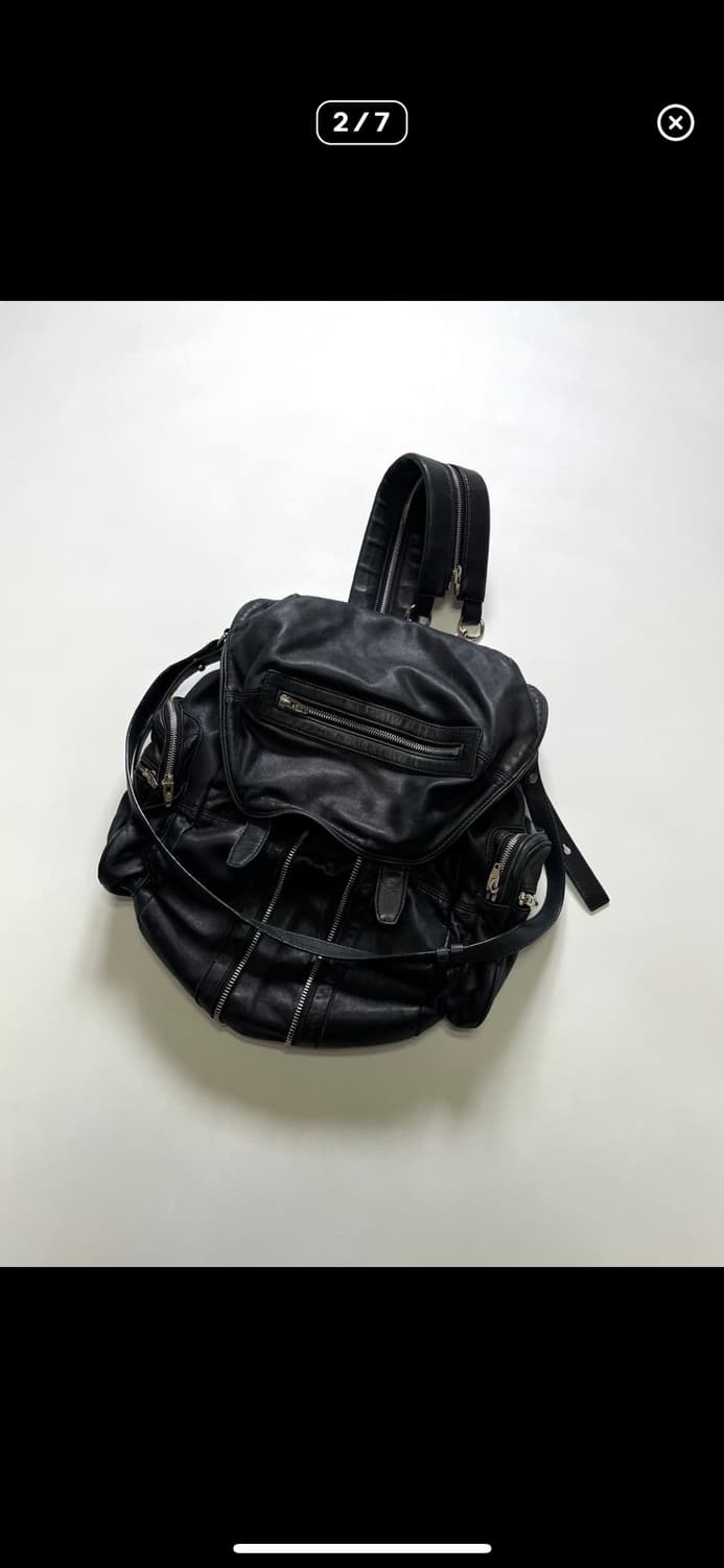 알렉산더왕의 스테디 제품인 마르티백 라지사이즈 상품이미지3