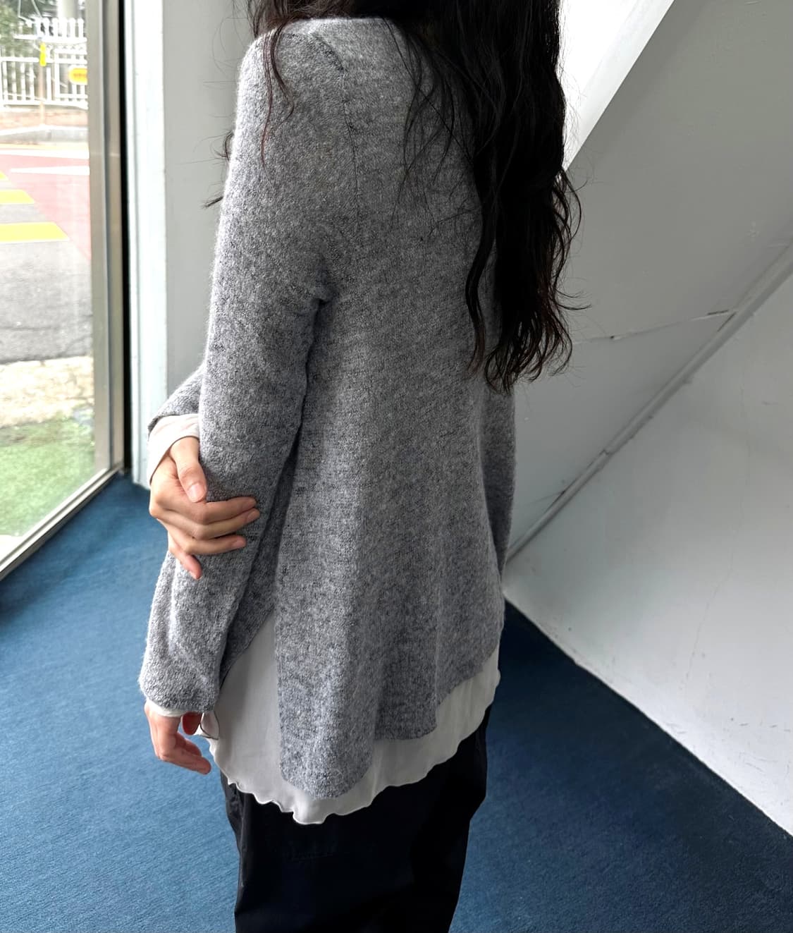 Layered design L/S loose knit top 상품이미지7