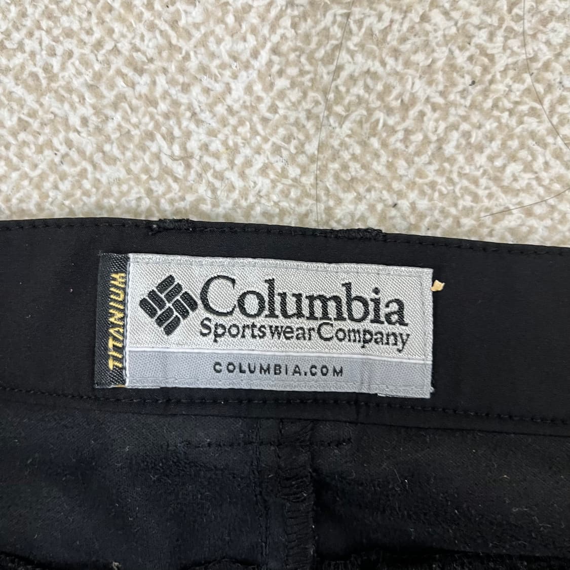 [75] 컬럼비아 블랙 등산 기능성 바지 0106M1 상품이미지4