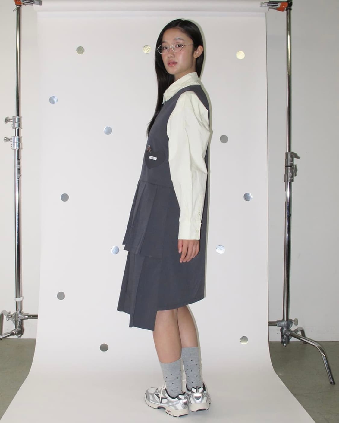 론론 HEART POCKET HALF PLEATED DRESS 상품이미지5