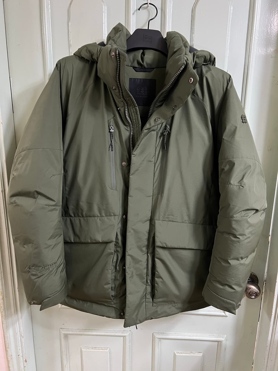 (95) 코오롱 스포츠 남성 윈드스토퍼 논퀼팅 중기장 다운 그레이시 카키 상품이미지1