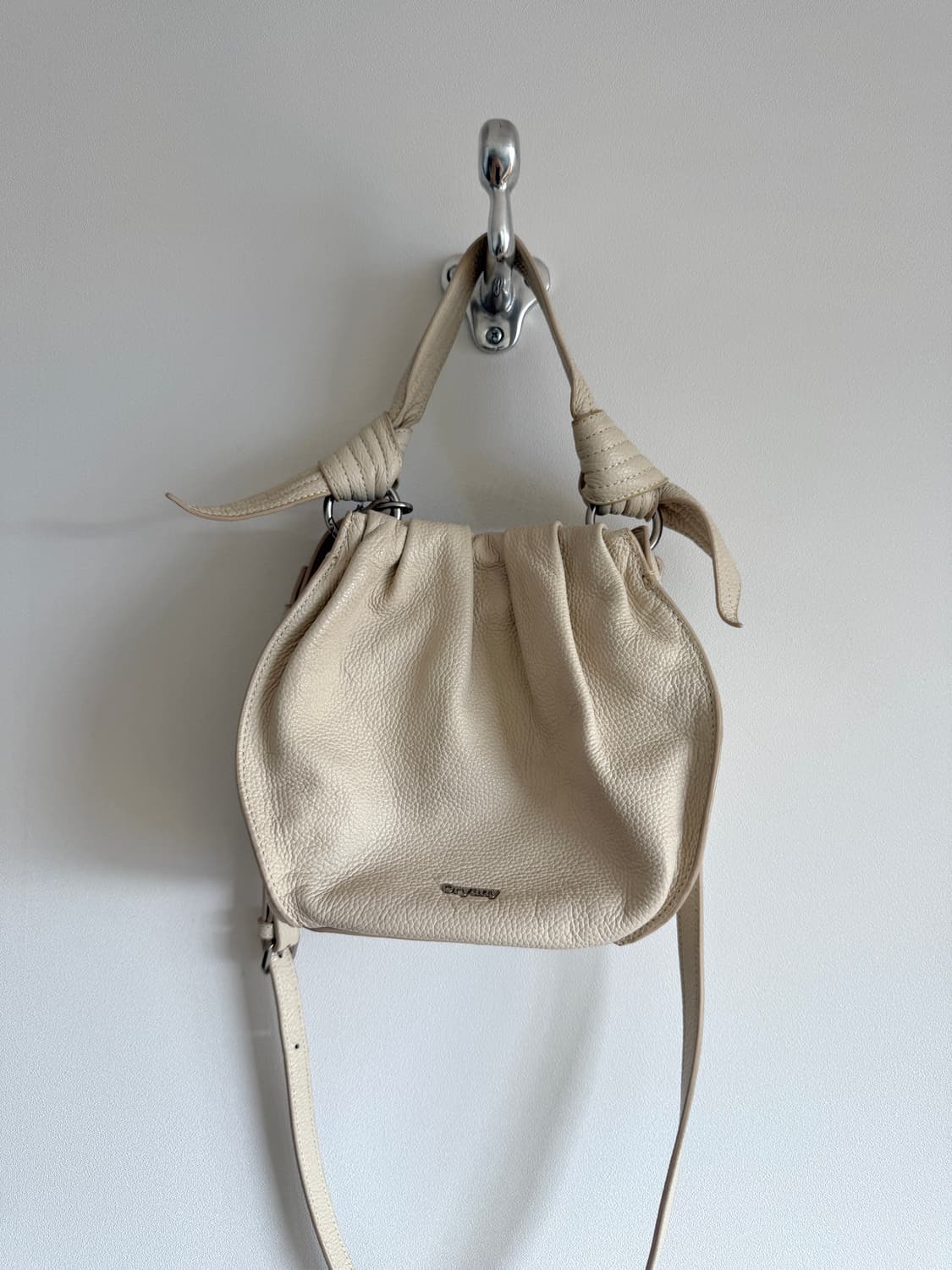 오야니(Oryany) 레더 토트백(크로스가능) 상품이미지1