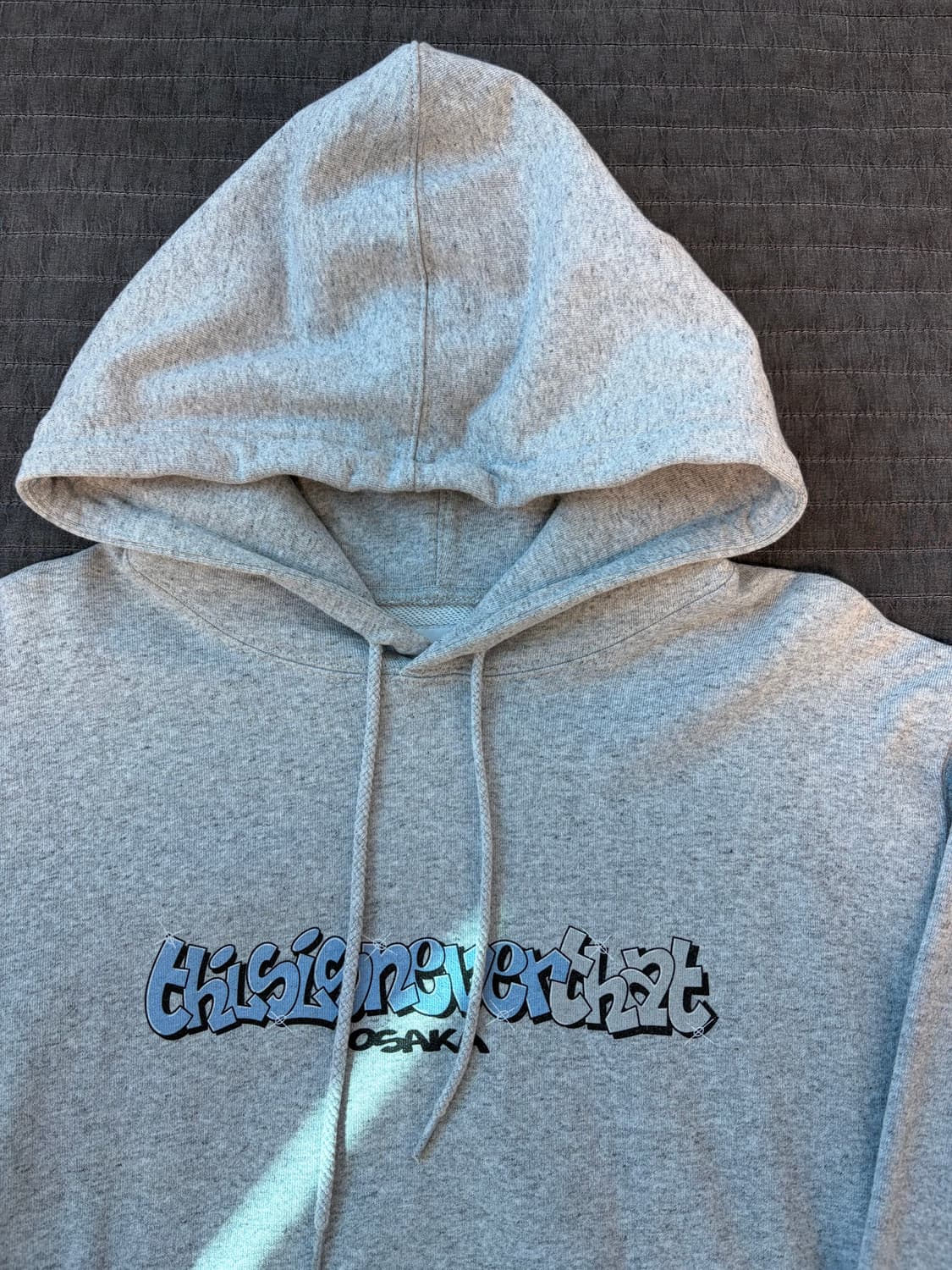 디스이즈네버댓 오사카 샵 한정 후드티 상품이미지4