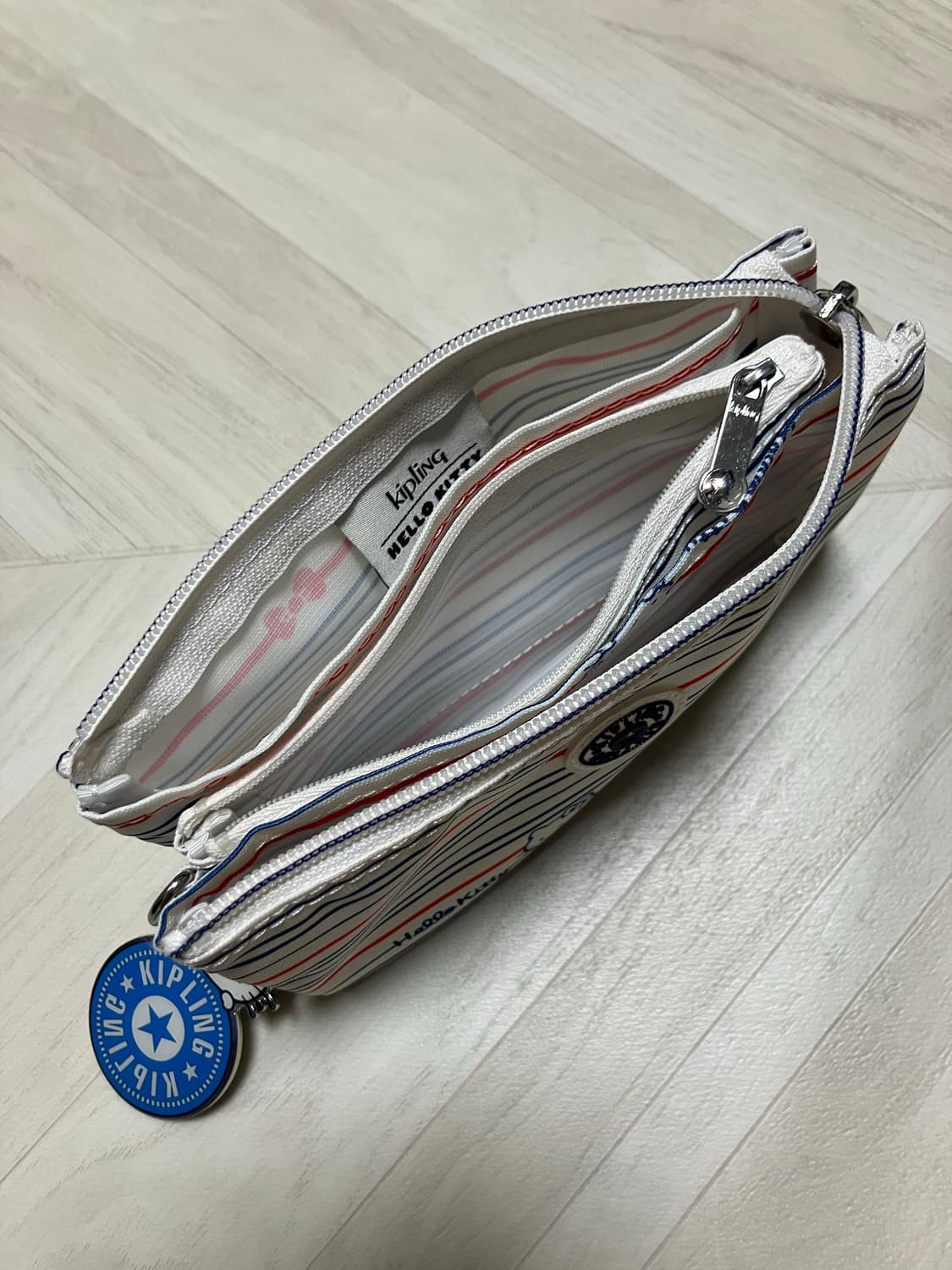 키플링X헬로키티 파우치 상품이미지3