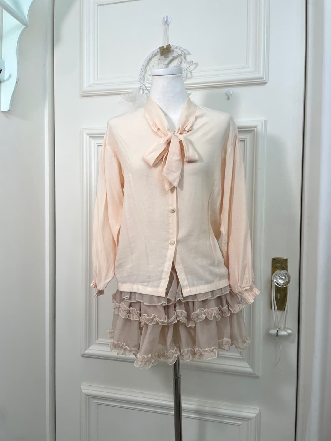 coral bow point spring blouse 상품이미지1
