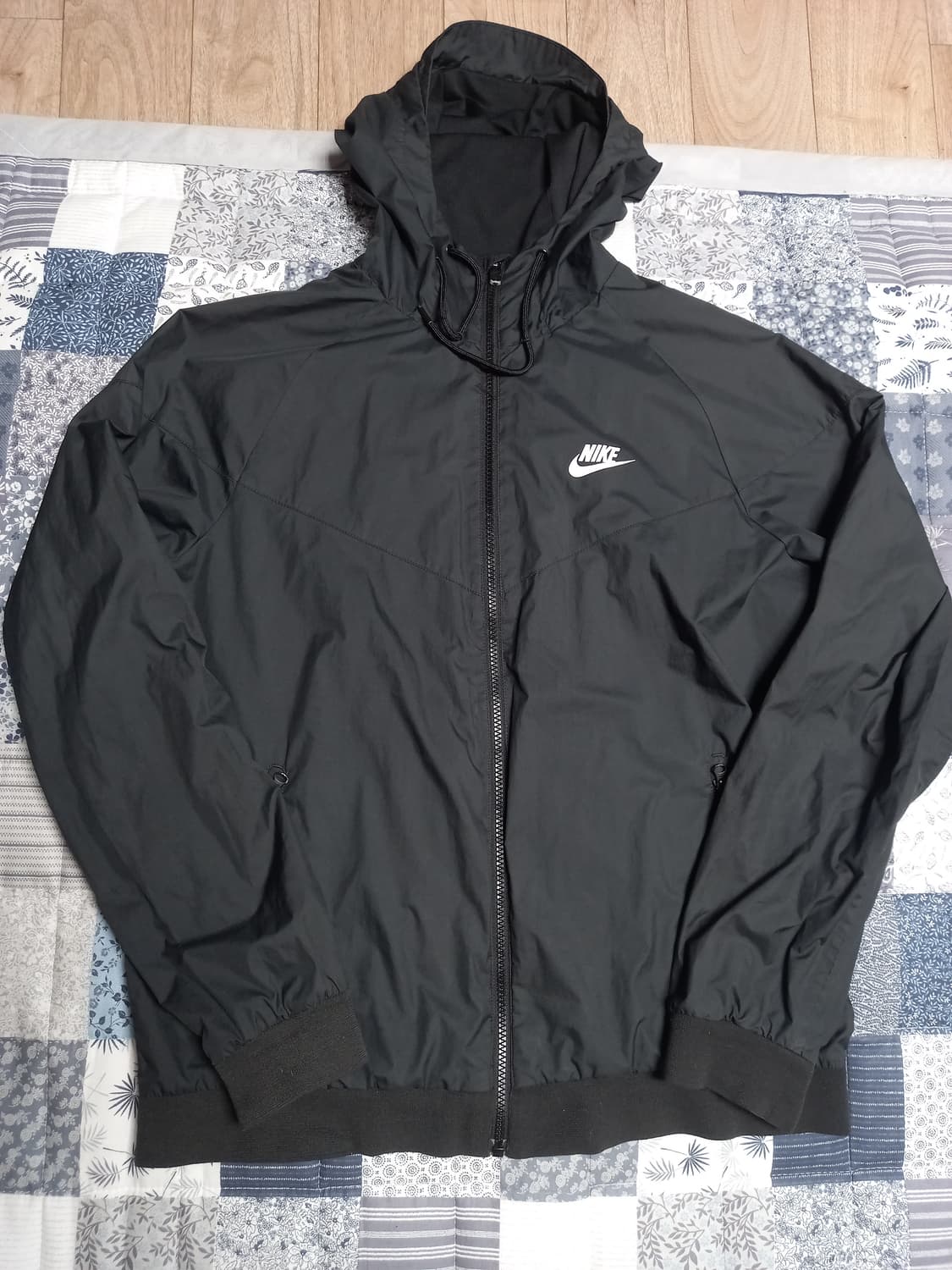 나이키 경량바람막이 블랙 L 상품이미지1