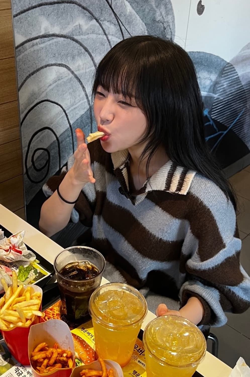 스트라이프 줄무늬 럭비니트 럭비 니트 오버핏 앙고라 상품이미지1