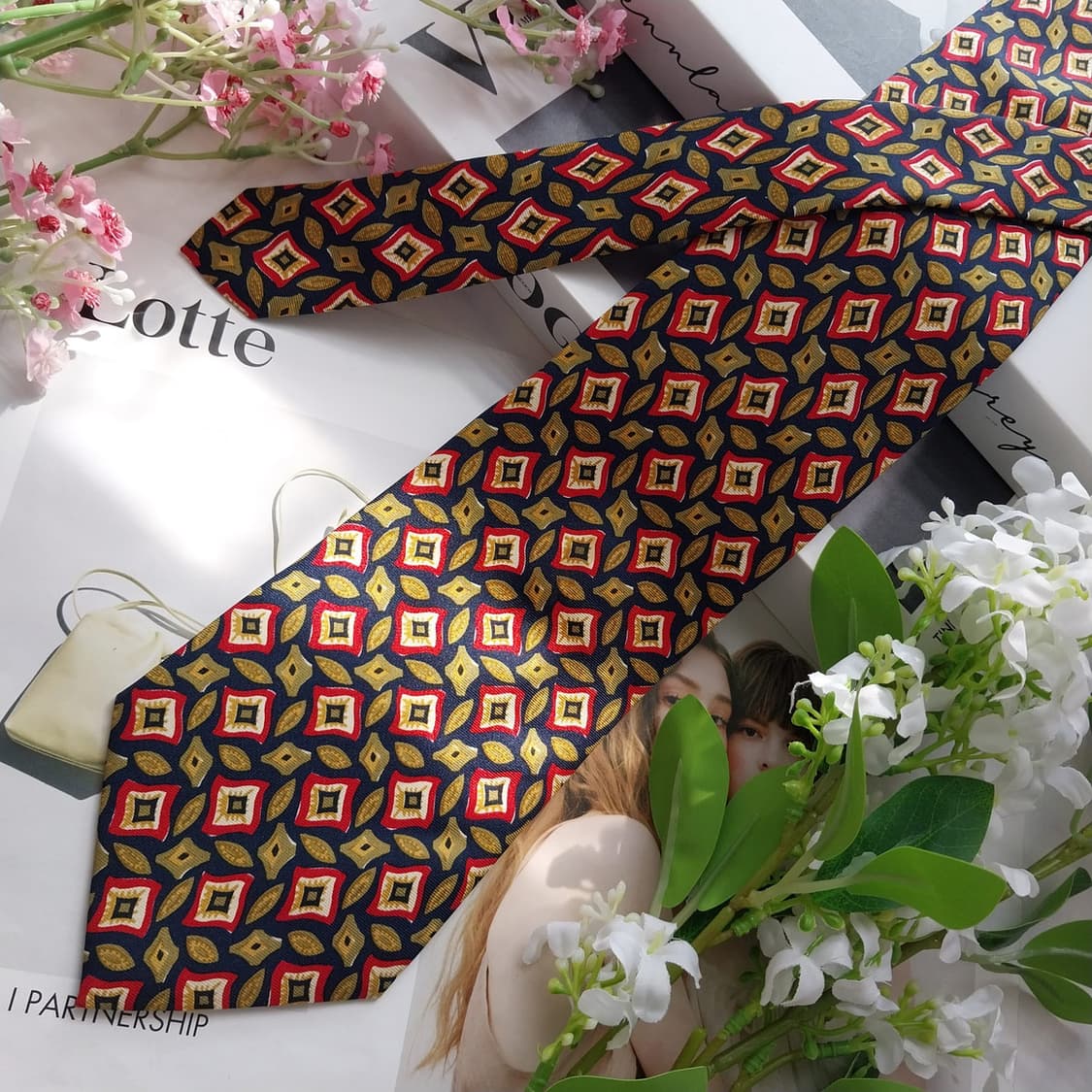 아쿠아스큐텀 넥타이 네이비 올리브 레드 패턴 A+등급 K2391
 상품이미지4