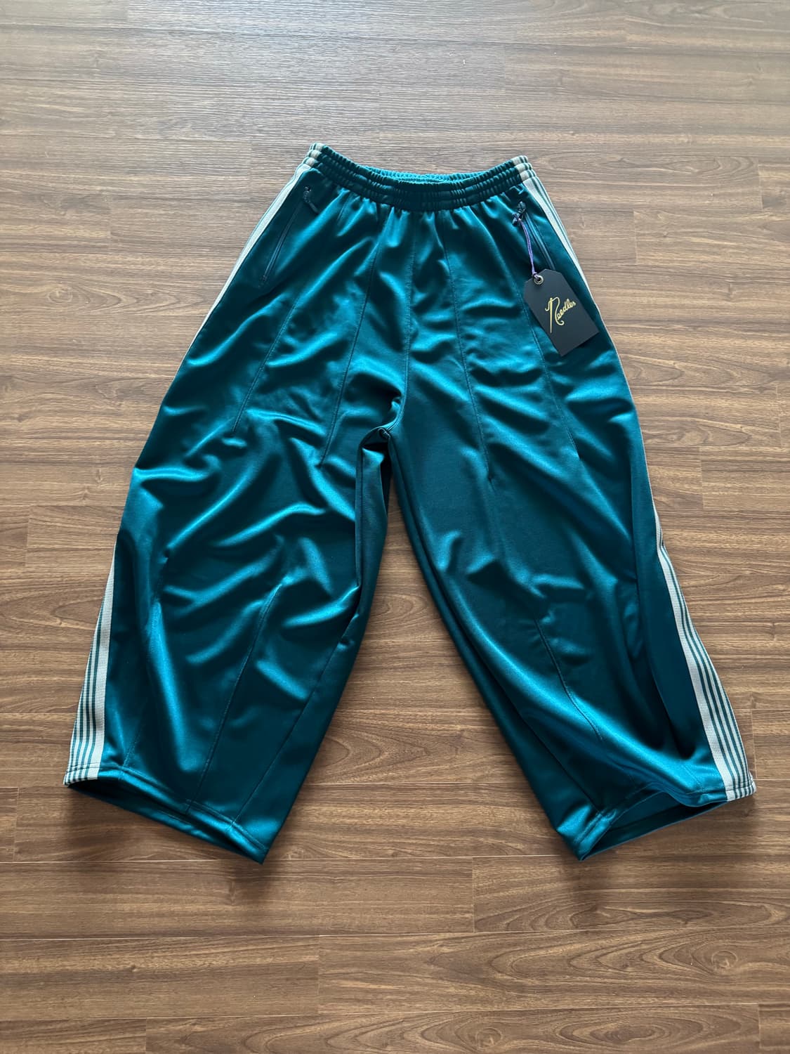 xs)니들스 hd트랙팬츠 그린 26ss 상품이미지2