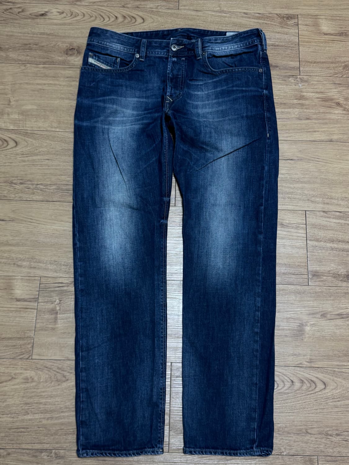 [34]Diesel 디젤 BUSTER 슬림 스트레이트 데님 팬츠 상품이미지1