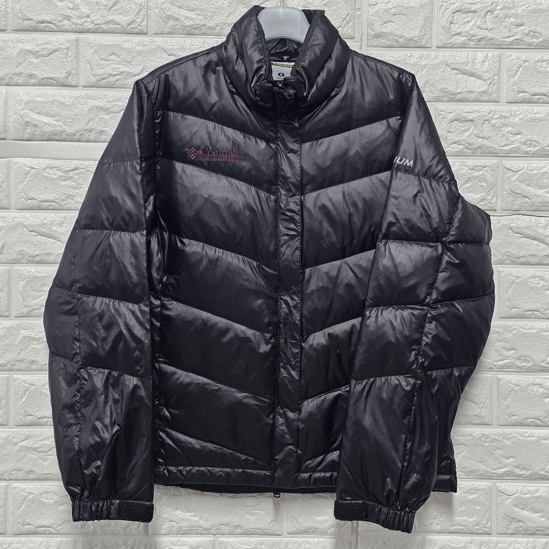 택포) 컬럼비아 티타늄 여성 구스 다운패딩 S 상품이미지1