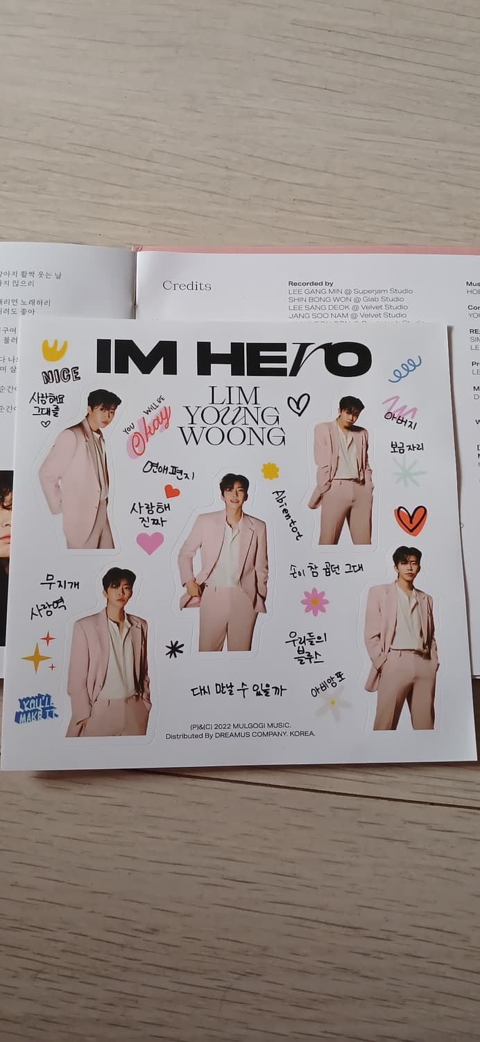 임영웅의 첫 번째 정규 앨범 'IM HERO' 디지팩 버전(총 9개) 상품이미지2