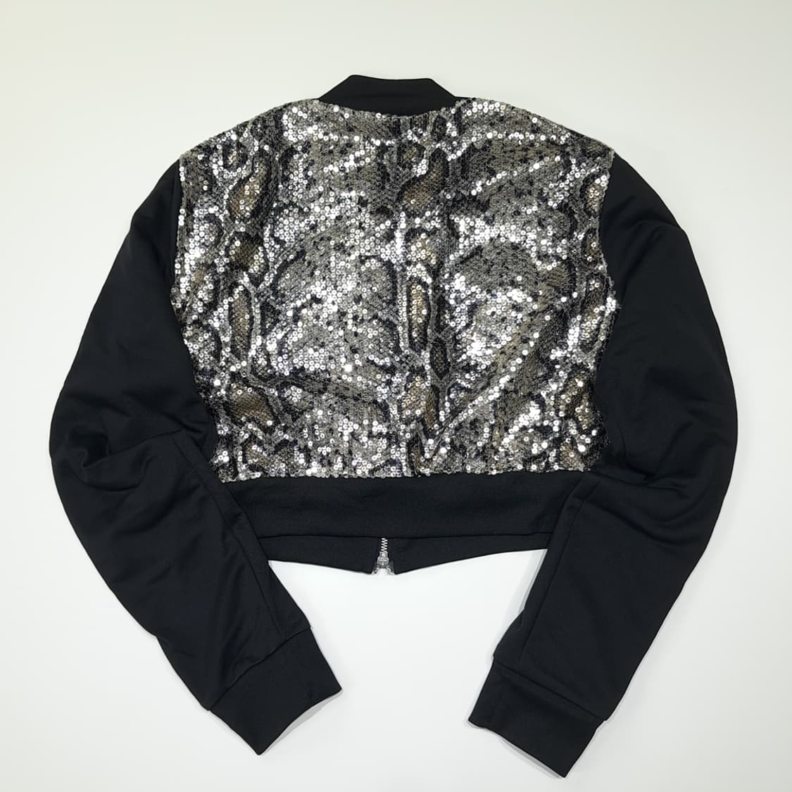 CL651 L 아디다스 오리지널 터키판 스네이크스킨 크롭 집업 자켓 상품이미지8