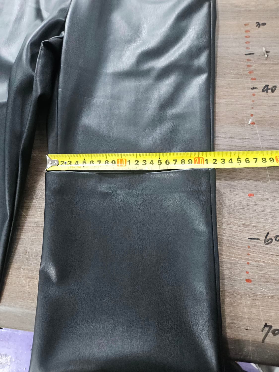 자라 블랙 레더 팬츠  L 사이즈 상품이미지9