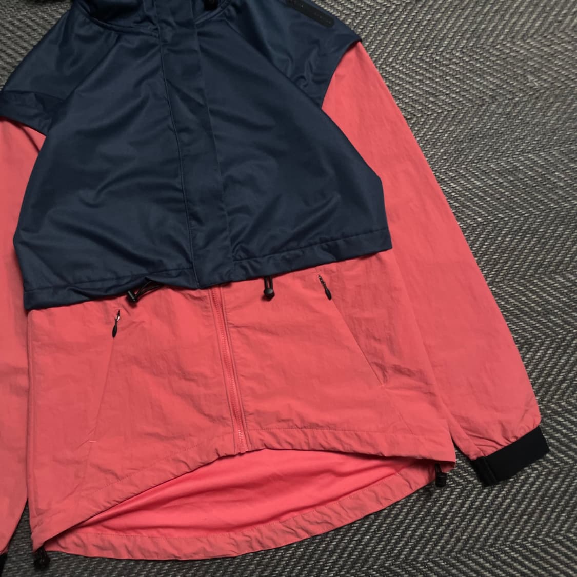 언더아머 우먼스 나일론 경량 윈드 브레이커 바람막이o 5403 상품이미지2