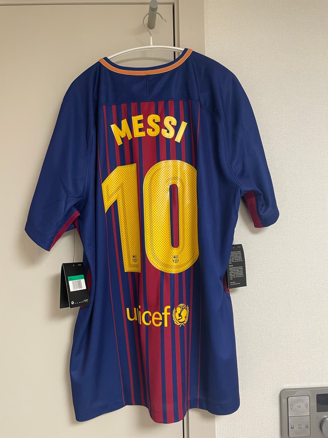 17-18 바르셀로나 메시 XL 새상품 상품이미지1