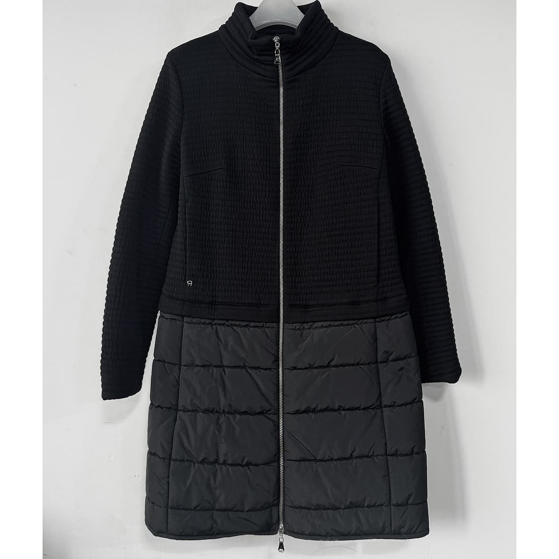 아이그너 텍스처 블록 패딩 코트 상품이미지1