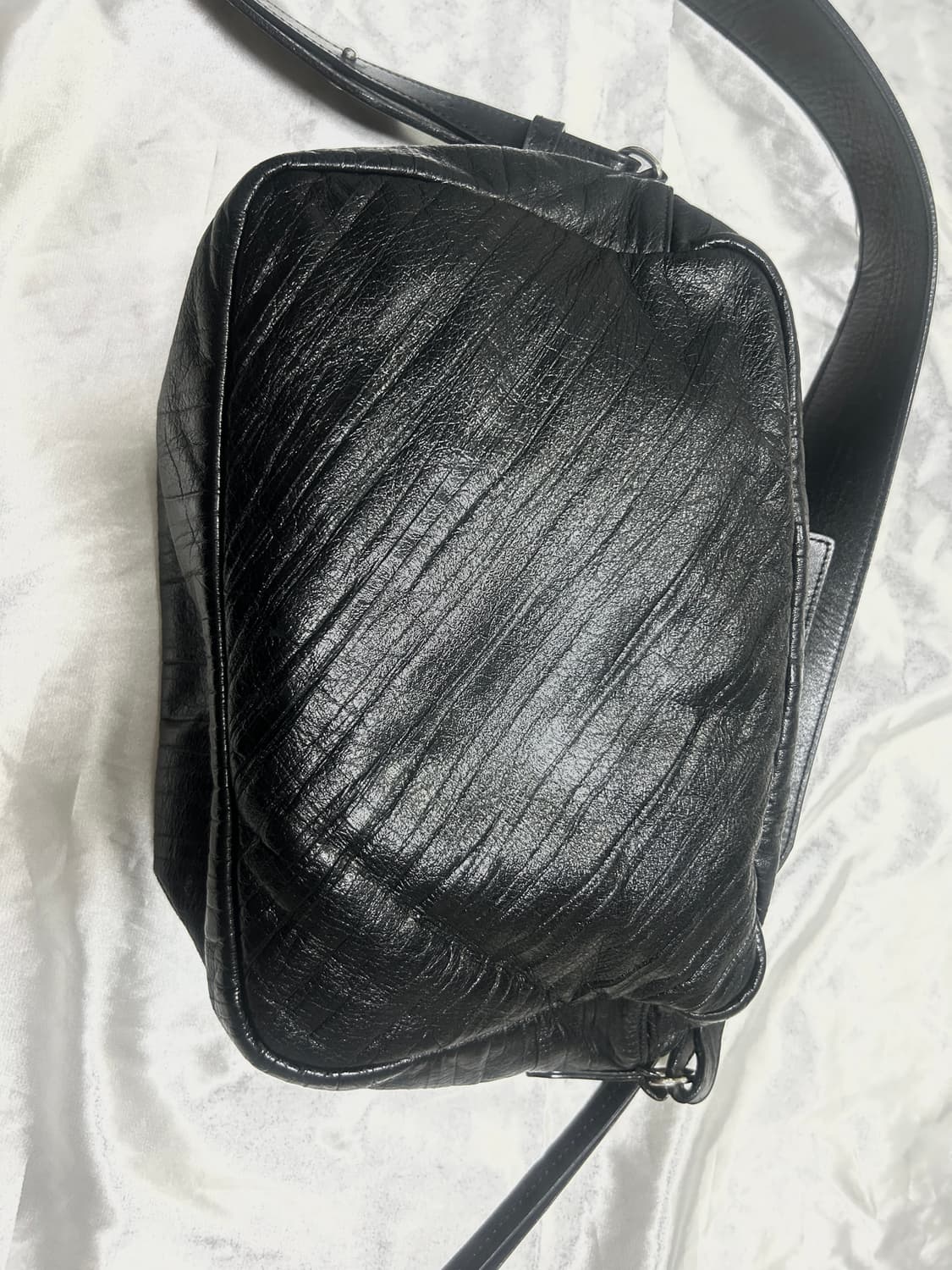 youth 유스 크리즈드 레더 백 상품이미지5