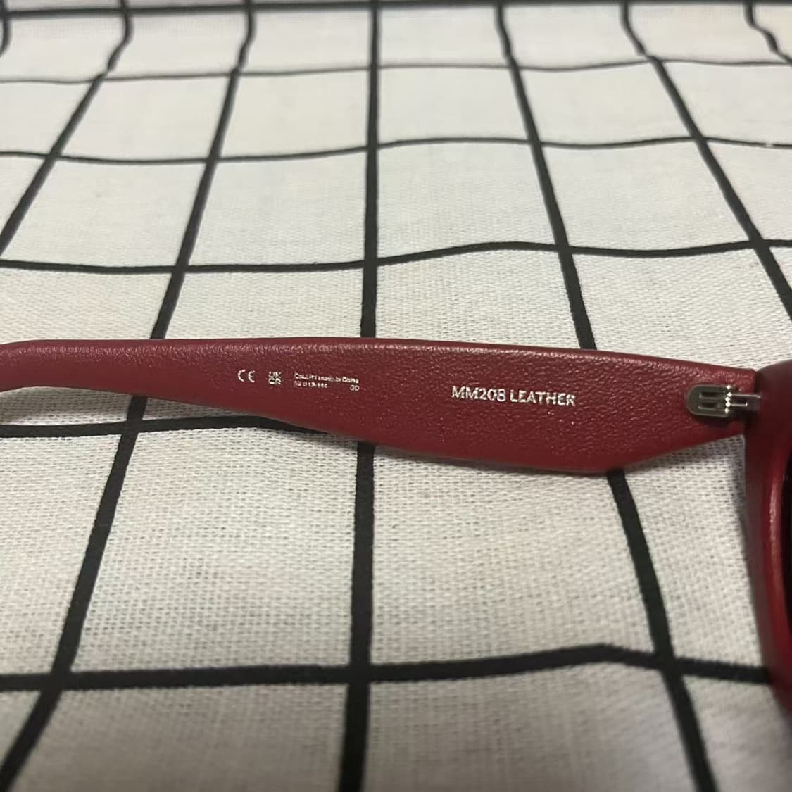 젠틀 몬스터 x 메종 마르지엘라 MM208-LR1 레더 레드 그레이
 상품이미지5