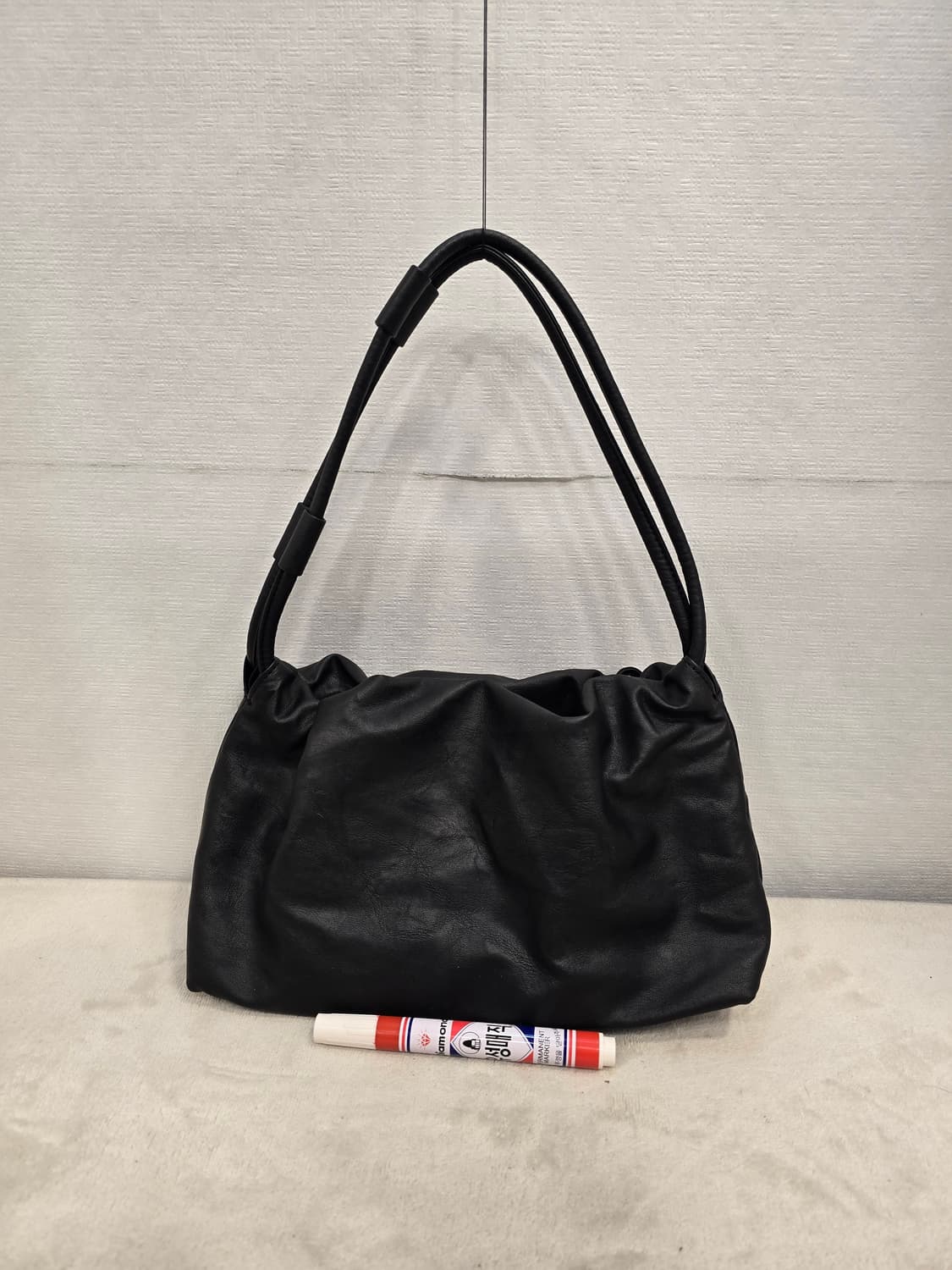 거의새거) 오브히 OVHEE 24년 블랙 숄더백 상품이미지2