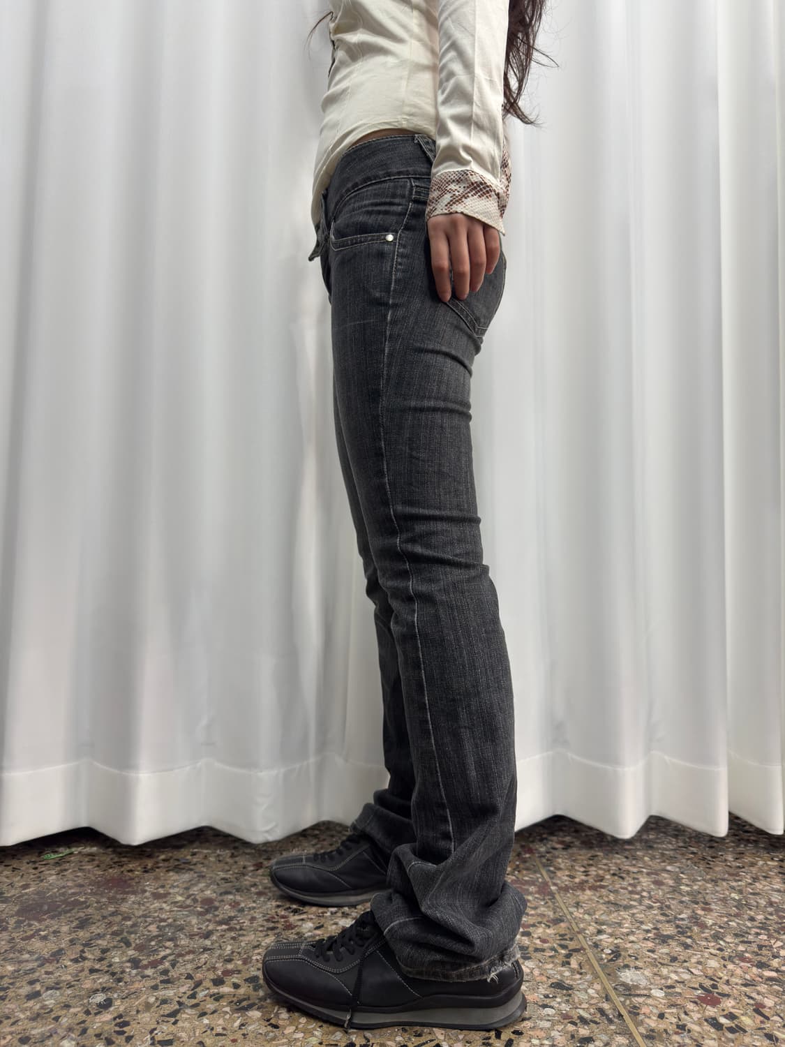 uniqlo low-waist denim pants 상품이미지4