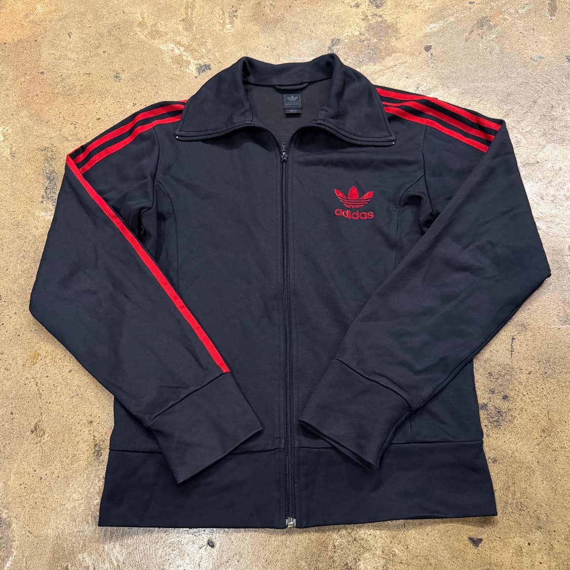 아디다스 검빨 블랙 레드 유로파 트랙탑 져지 상품이미지2