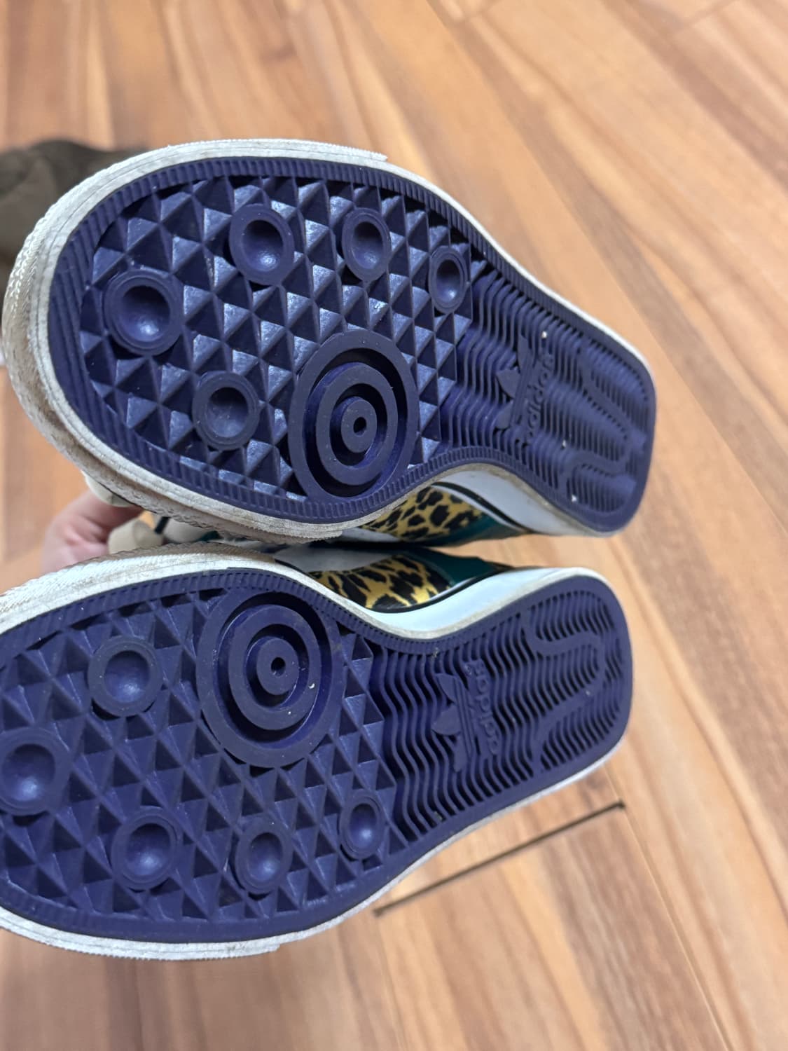 235 아디다스 제레미스캇 본즈 레오파드 상품이미지4