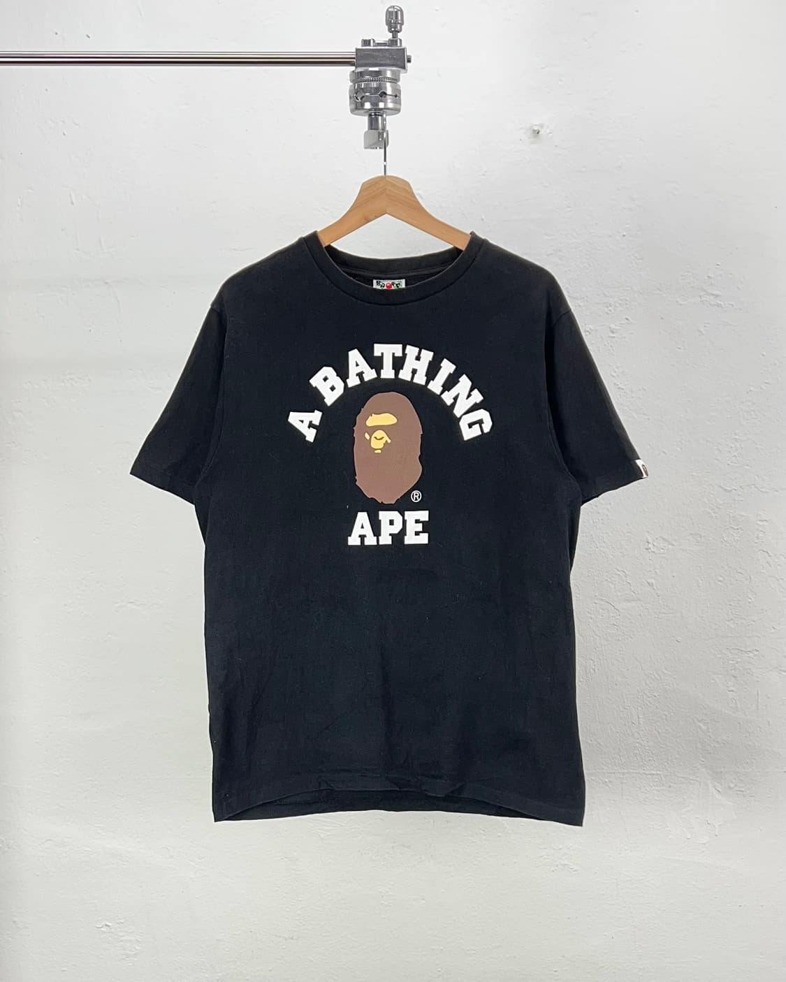 베이프 블랙 컬리지 빅 사루 티셔츠 상품이미지1