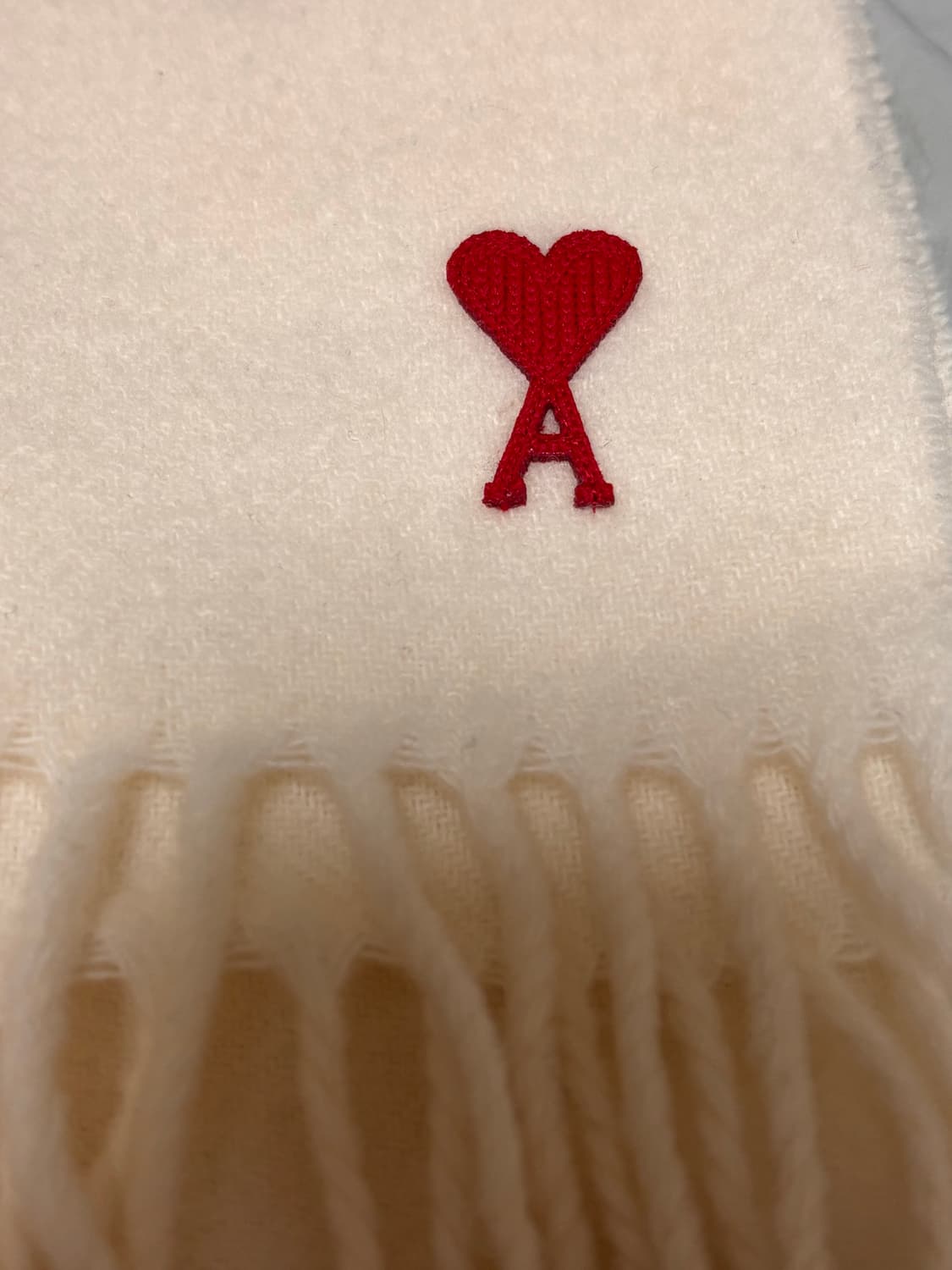 아미 스몰 하트 로고 머플러 상품이미지3