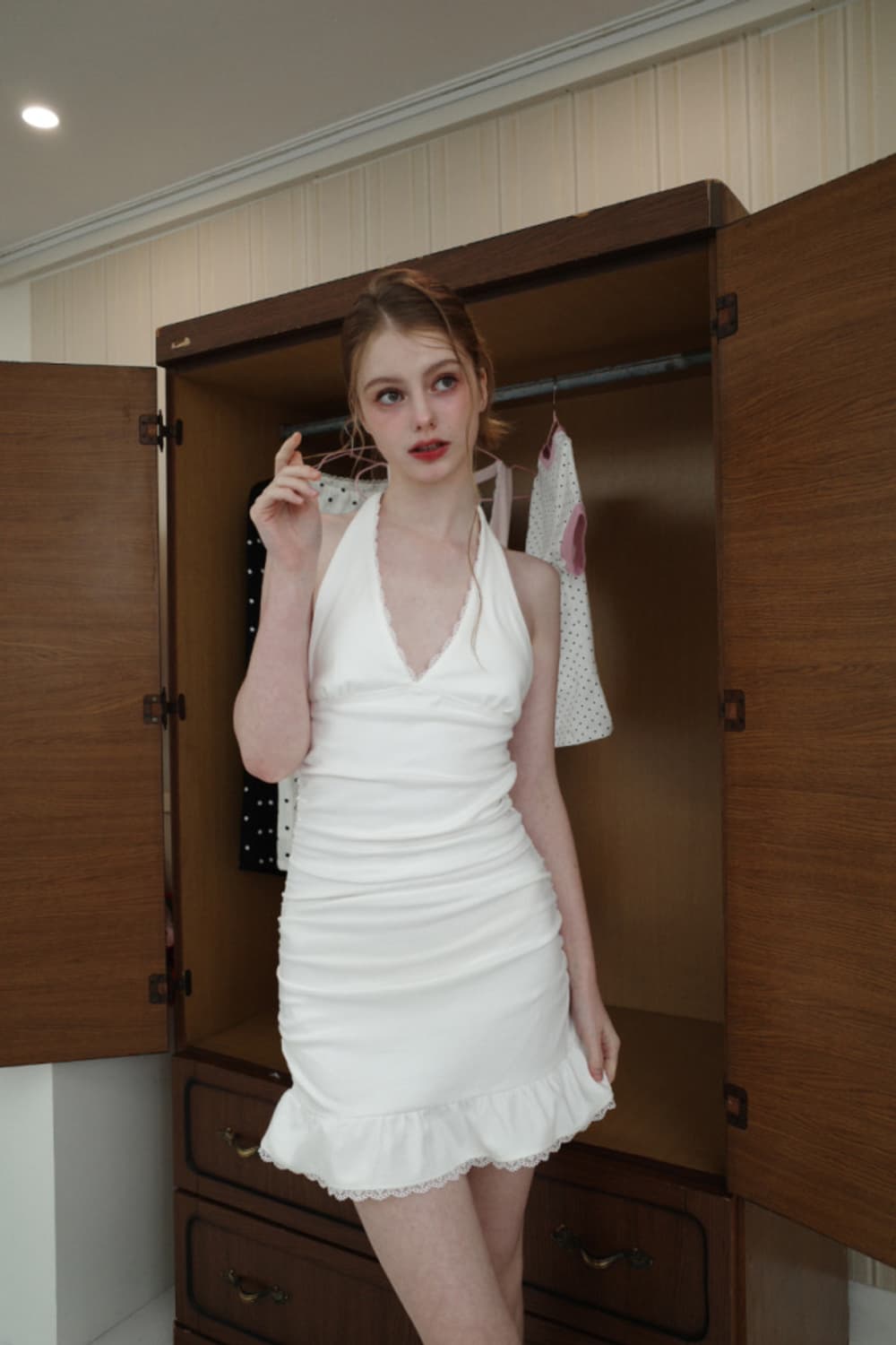 새상품) 드라이로즈 무신사 홀터넥 미니원피스 상품이미지1