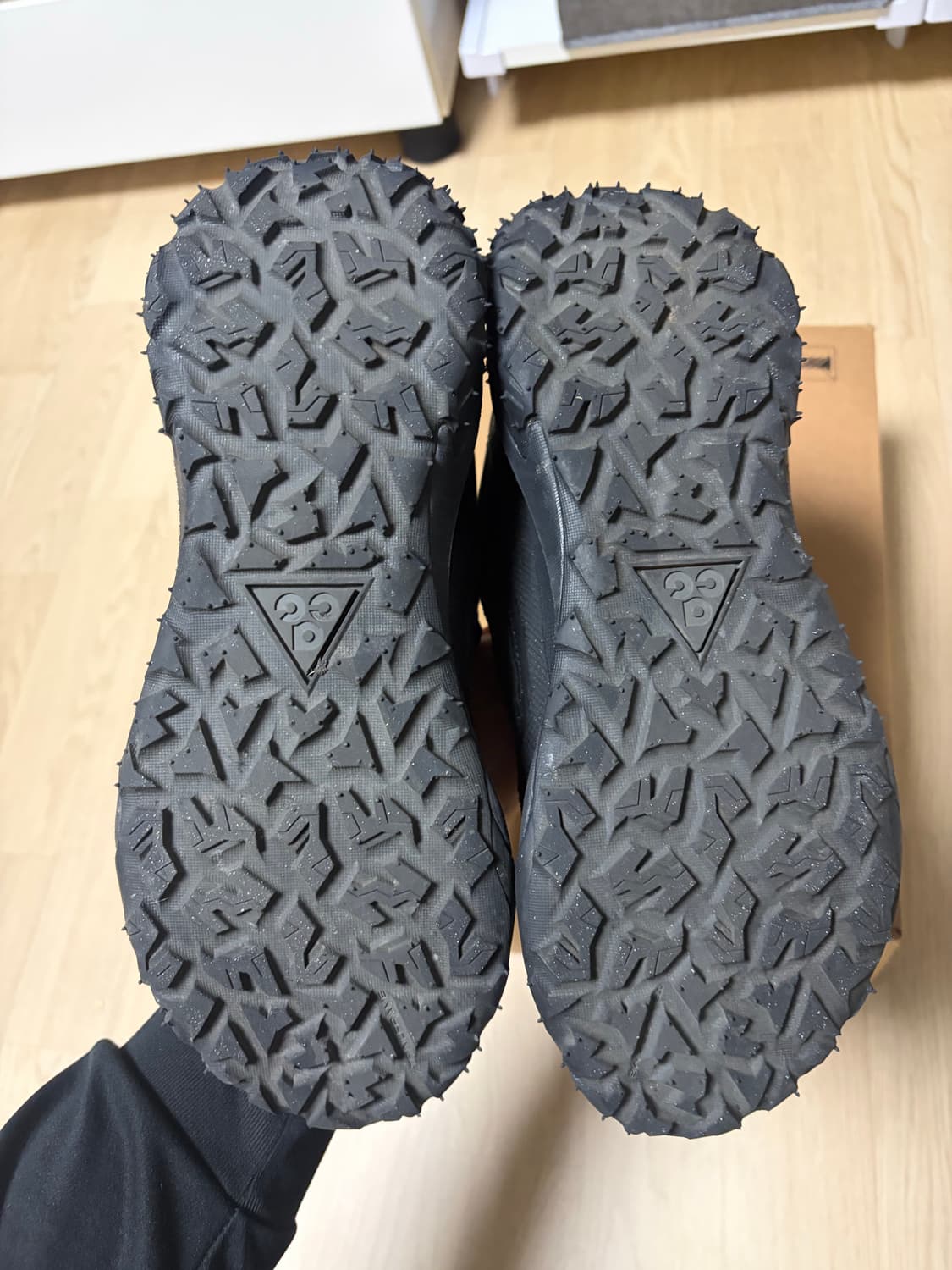 나이키 ACG 마운틴 플라이 2 로우 고어텍스 블랙 265 상품이미지3