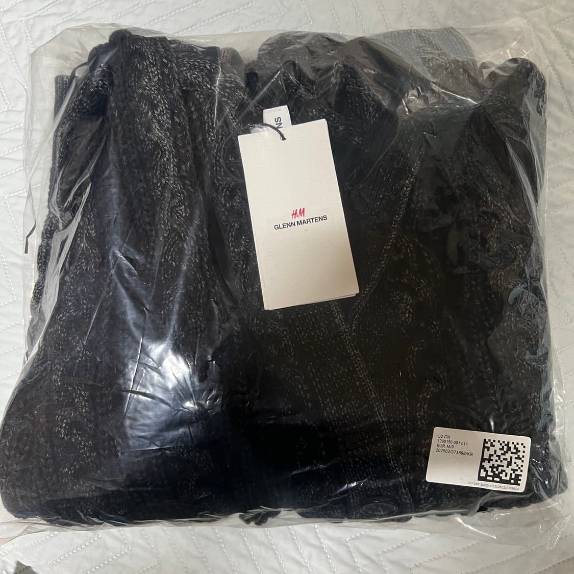 [아이브 가을 착용] 글렌 마틴스 x h&m 케이블 니트 가디건 블랙 상품이미지10