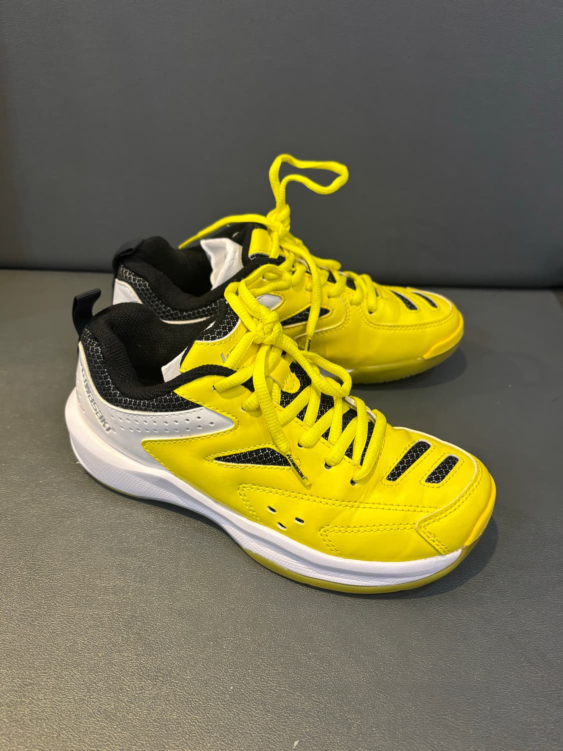 가와사키 여성 배드민턴화 235사이즈 상품이미지2