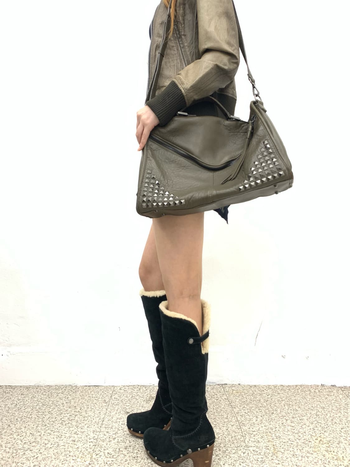 Stud detail messenger should bag  상품이미지7