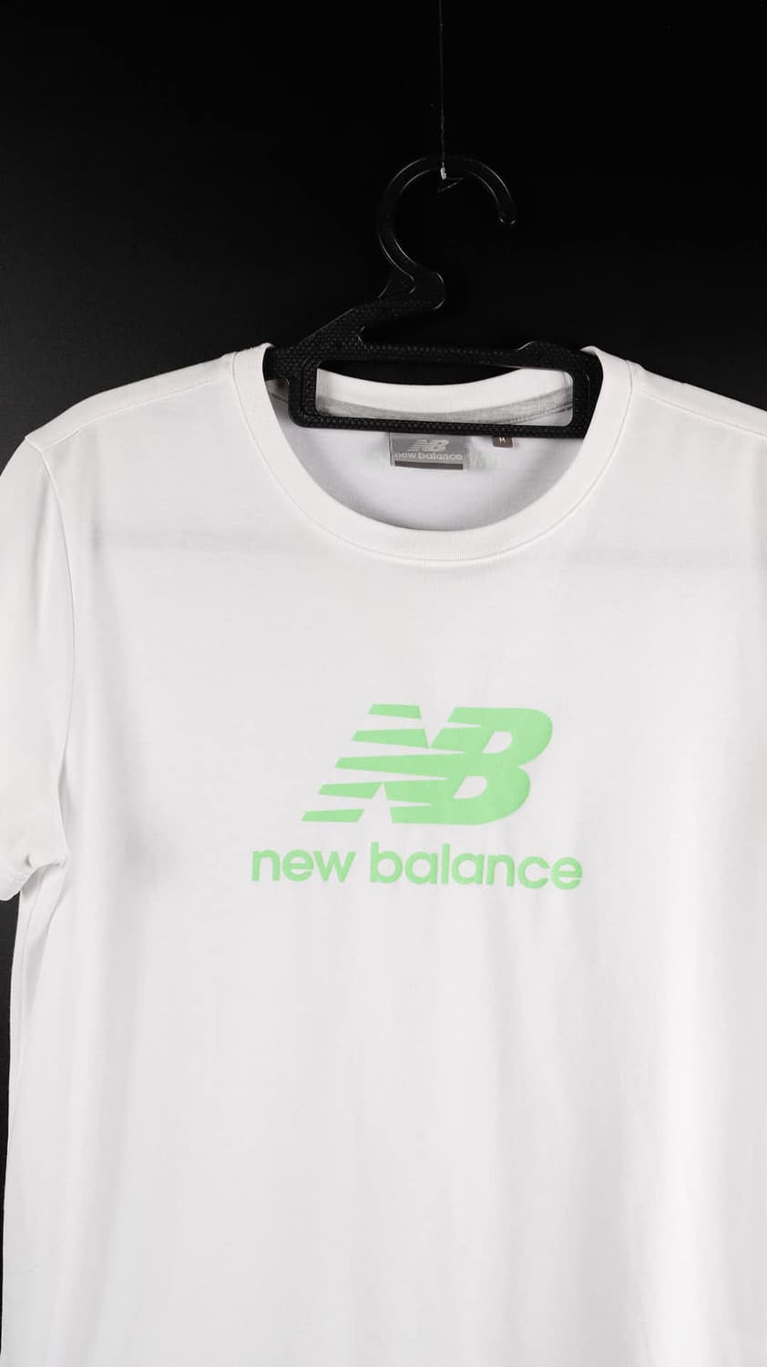 뉴발란스 형광로고 반팔 상품이미지2