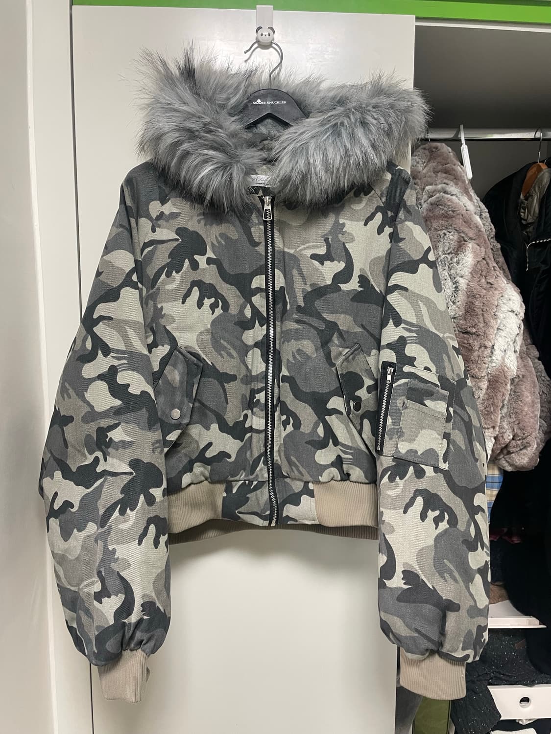 비엑세스 카모 퍼 패딩 M 상품이미지1