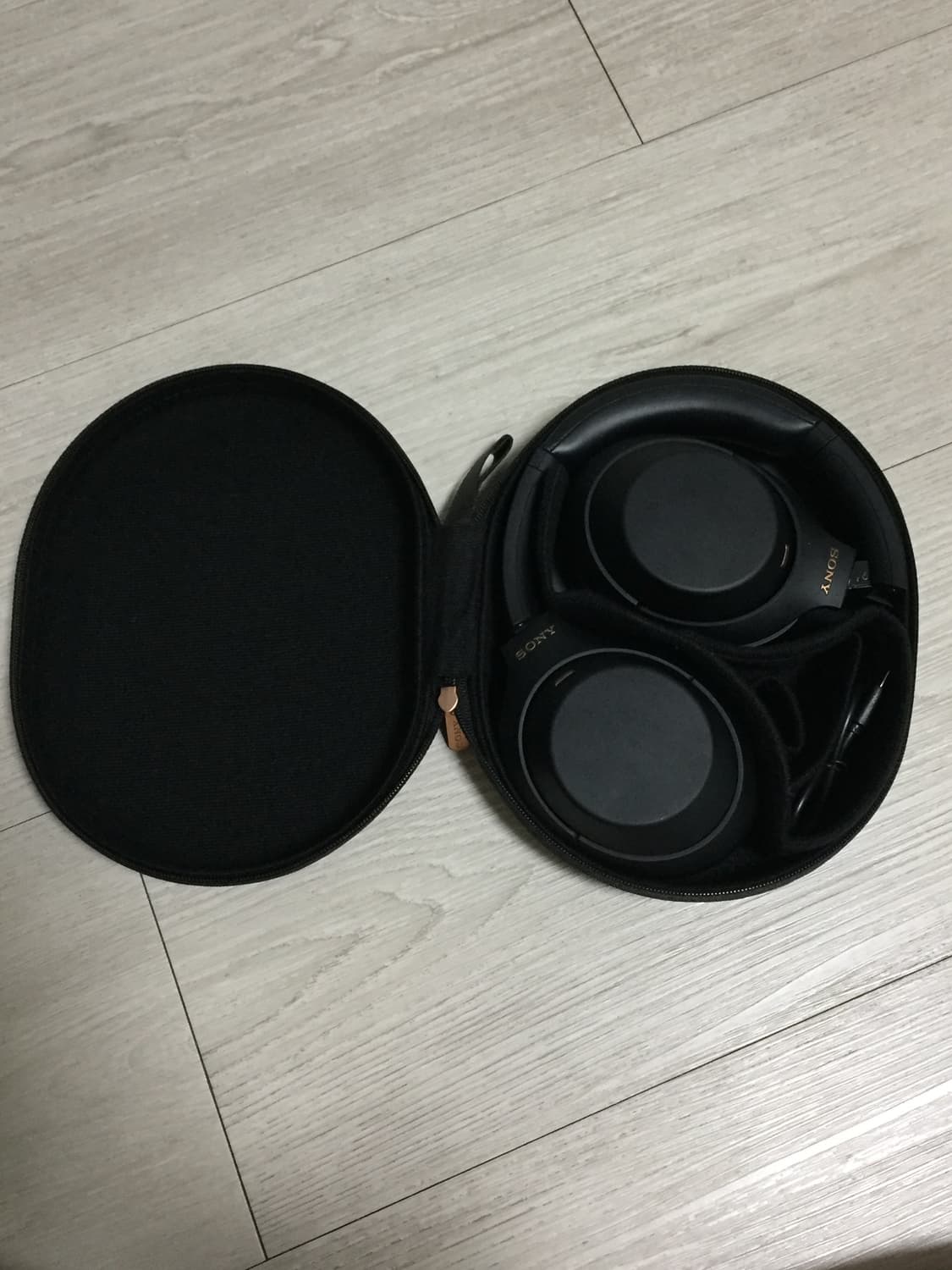 소니 무선 헤드셋 WH-1000XM4 팔아요 상품이미지5