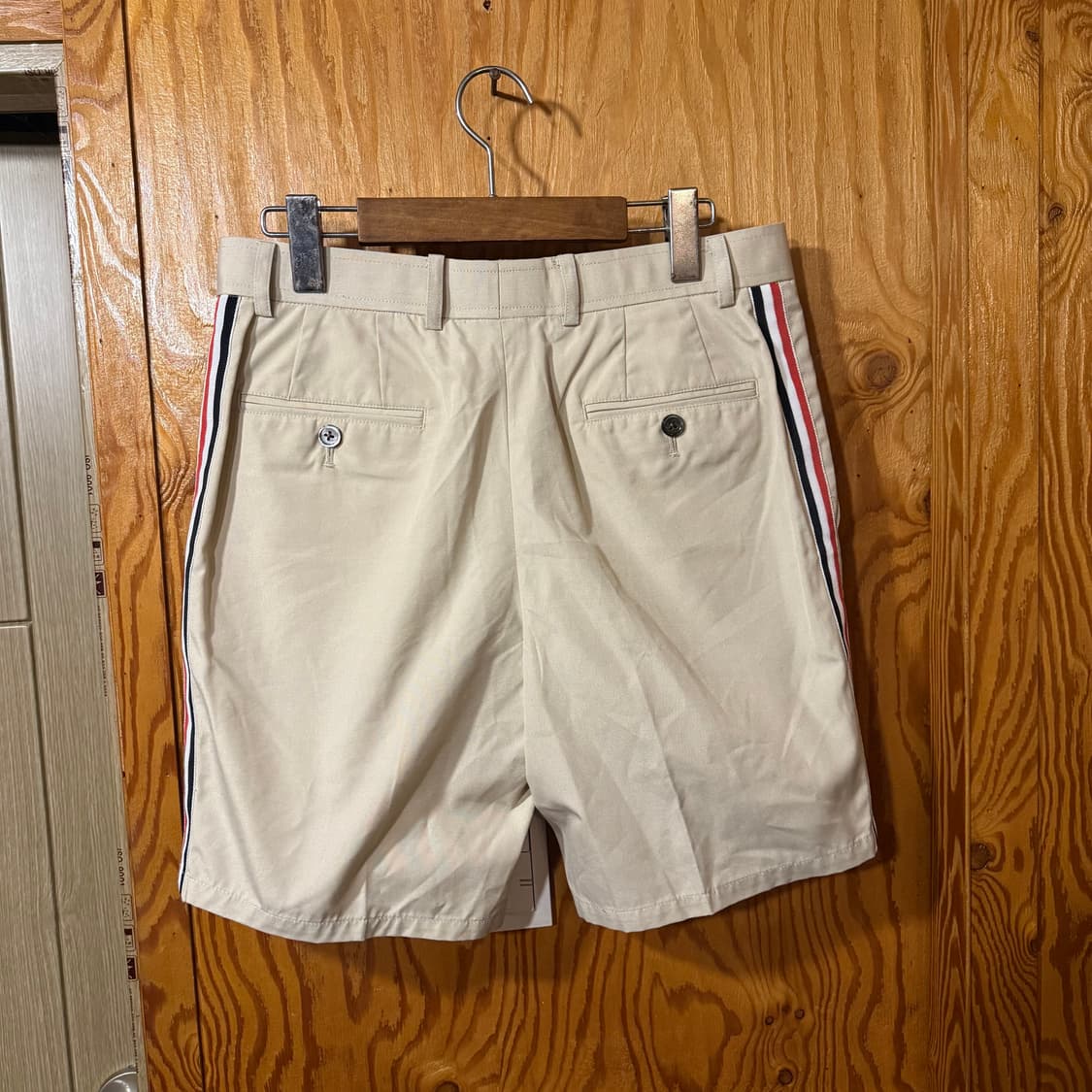 톰브라운 플랫 프론트 반바지  상품이미지3