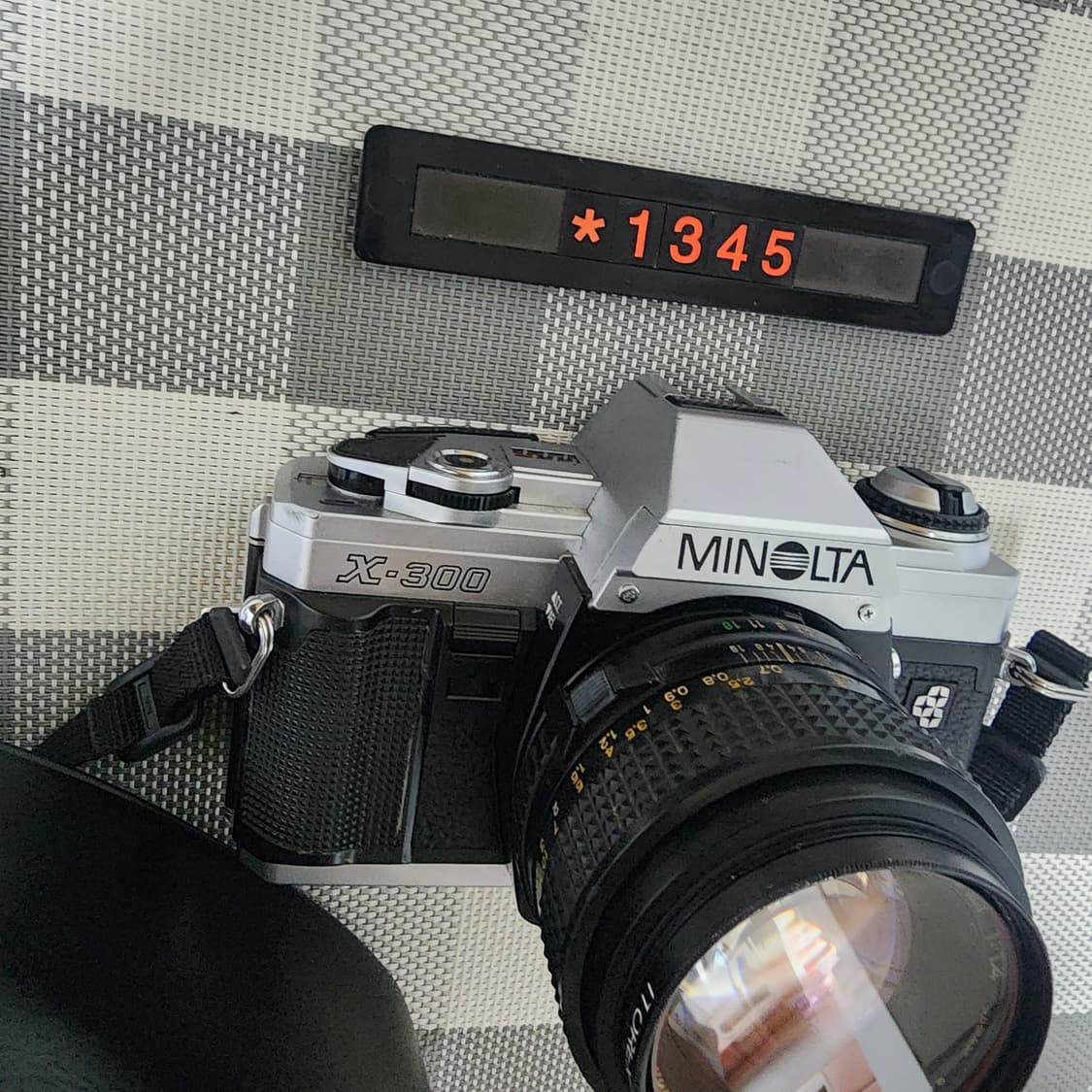 미놀타 X-300 필름카메라 1.4 단렌즈 실버바디 케이스포함 상품이미지2