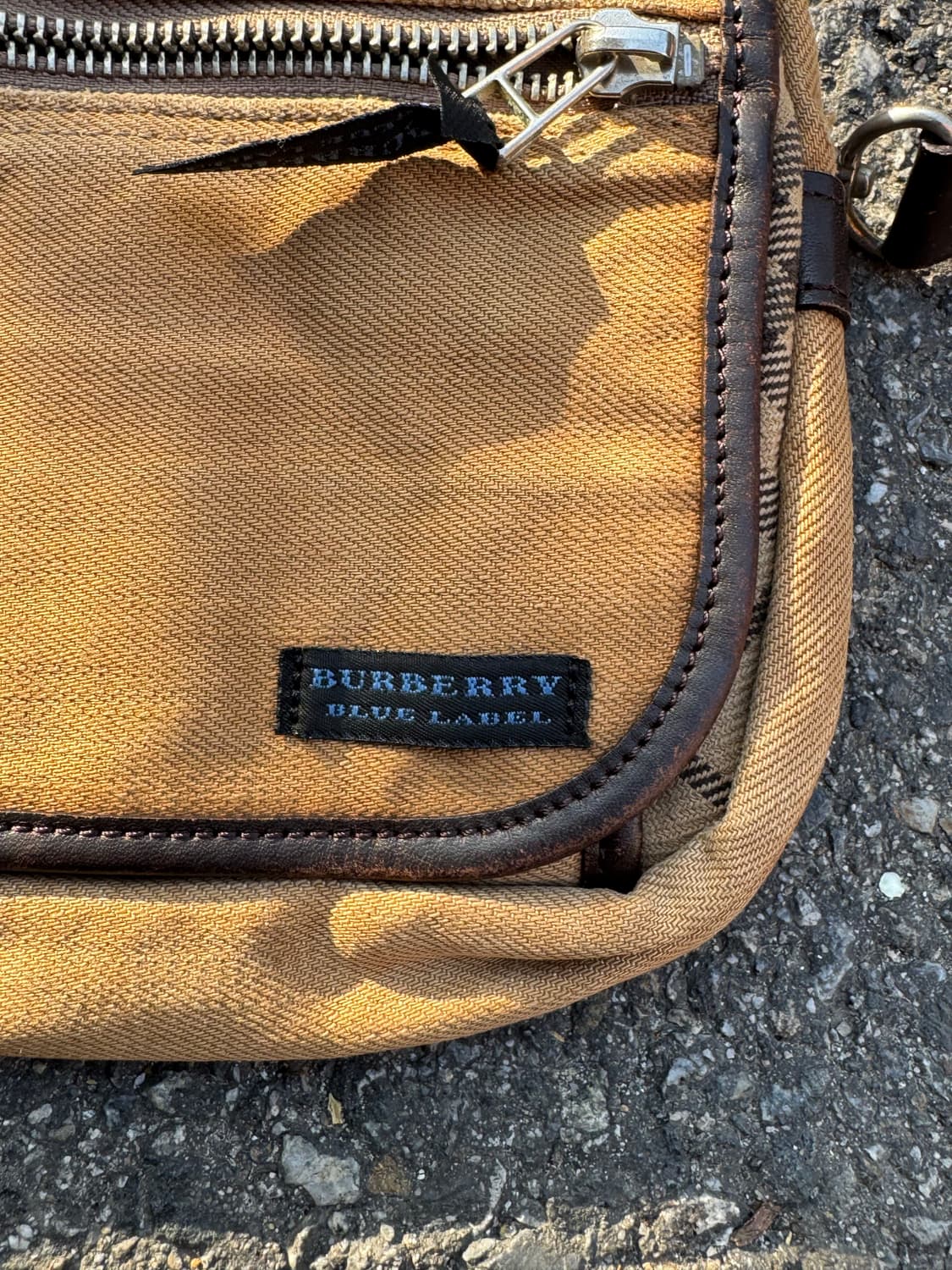 버버리 블루라벨 캔버스 크로스백  상품이미지3